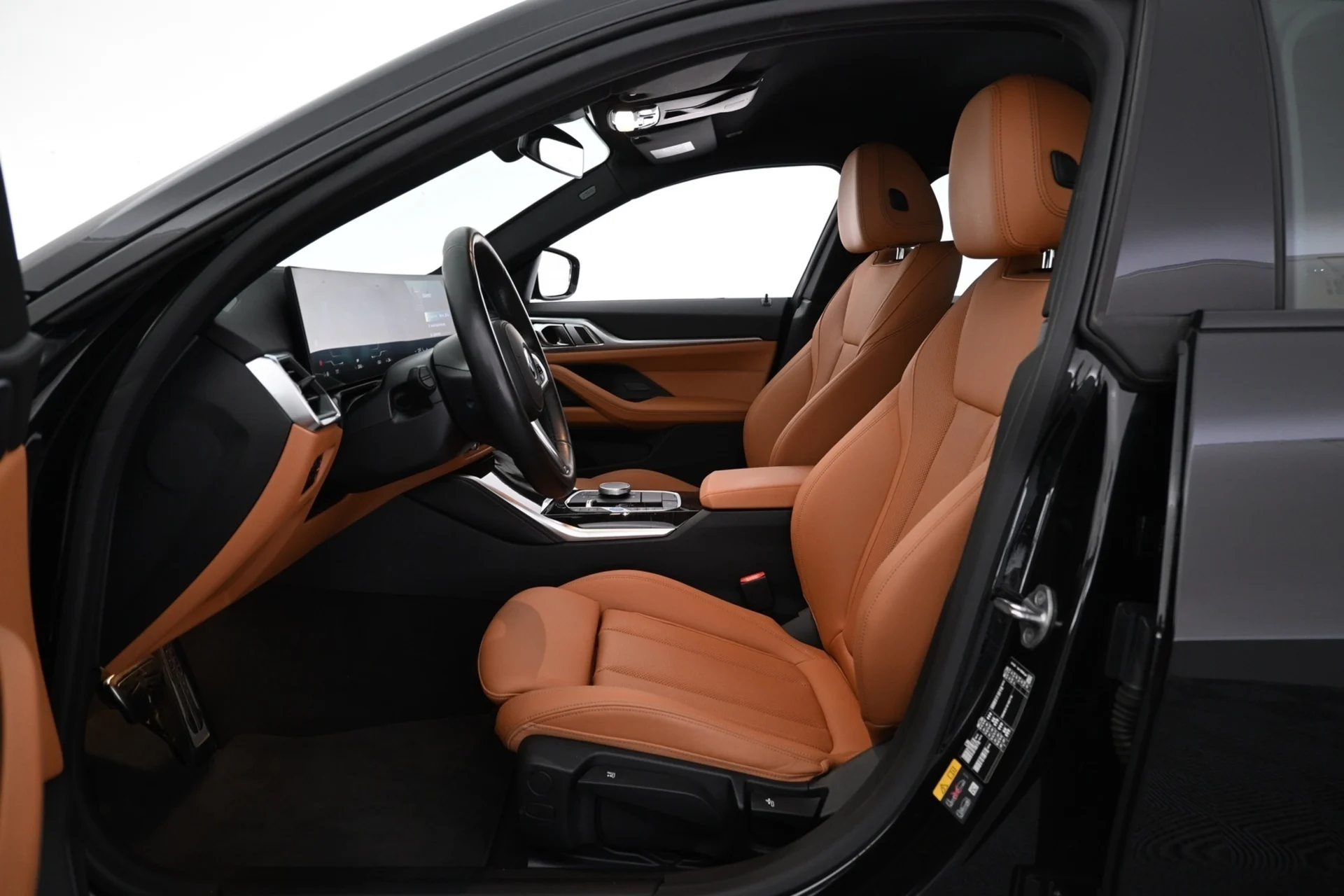 Car Image - RSFJt1OeZxELJB30wqBzY