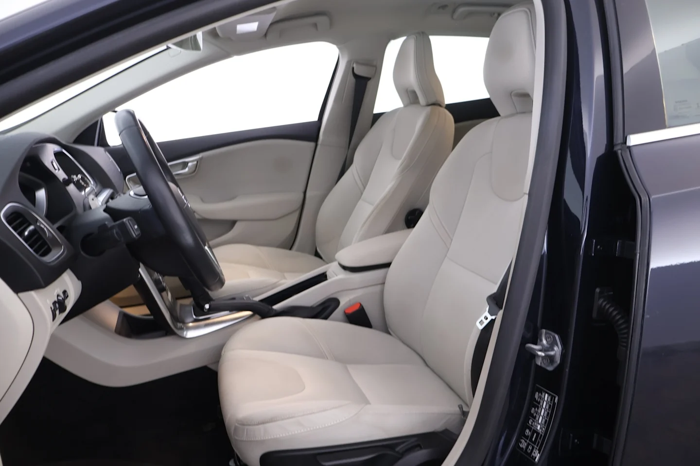 Car Image - 3UMfZqDxBKi8E8XAH27PTI