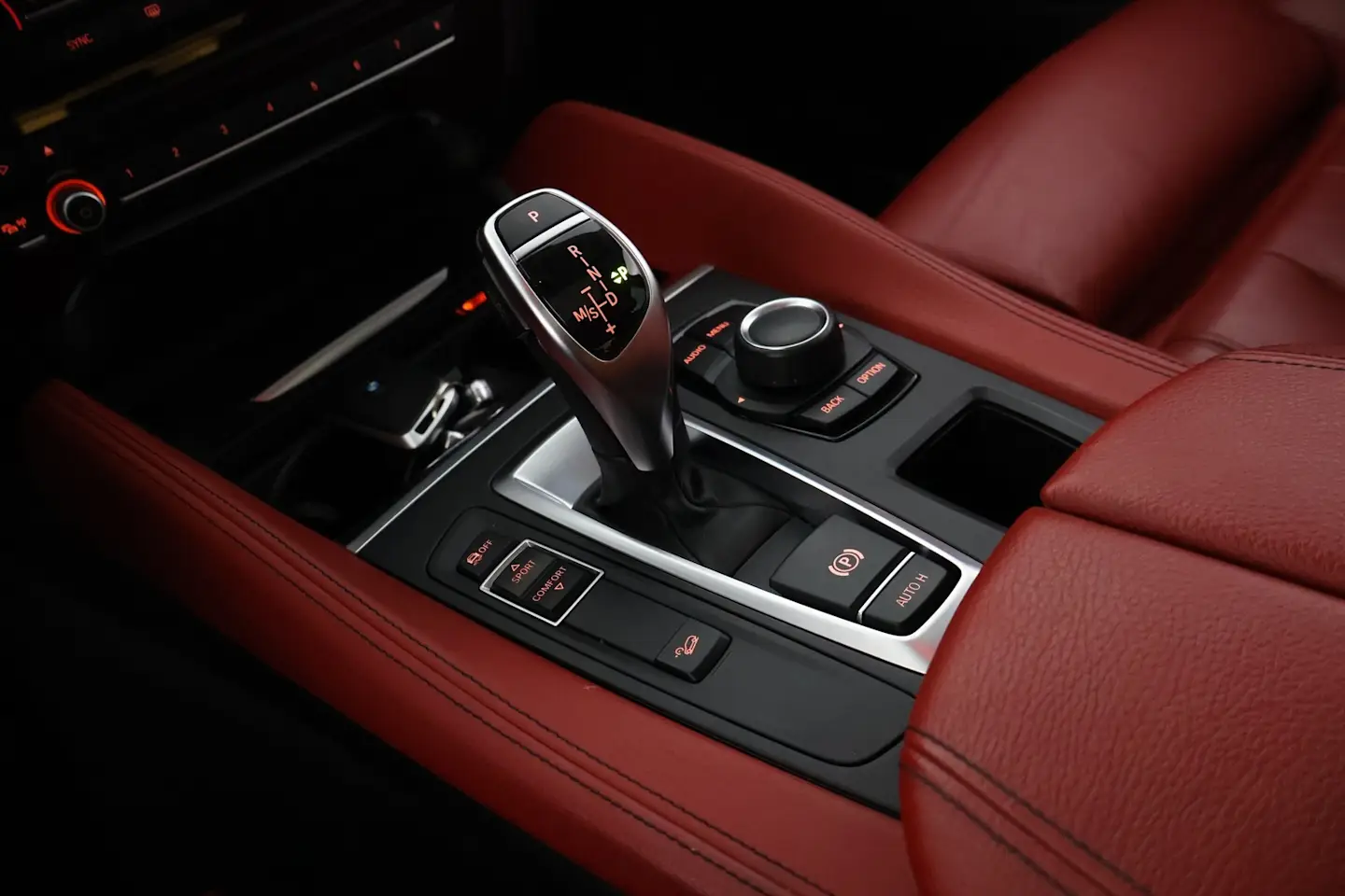 Car Image - 6HGq9ksO9Ac5tXdhEDDBIs