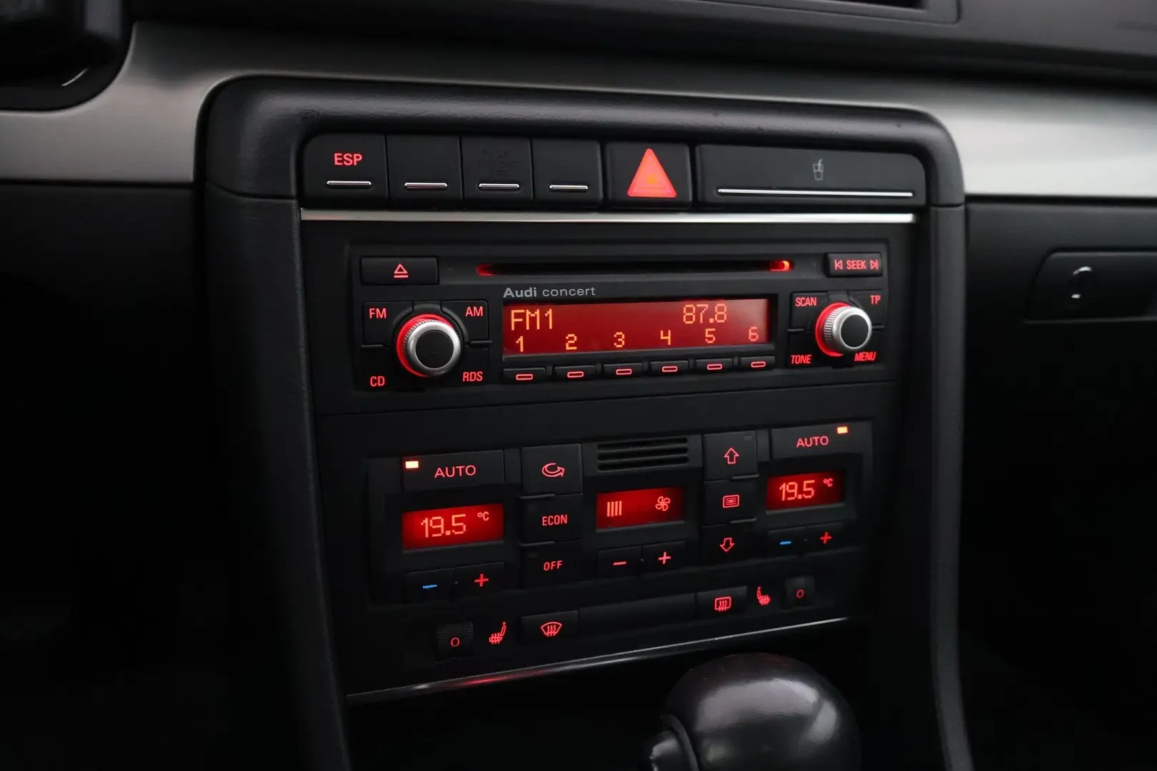 Car Image - 2caW5erBY8oqoDnM0Adt06