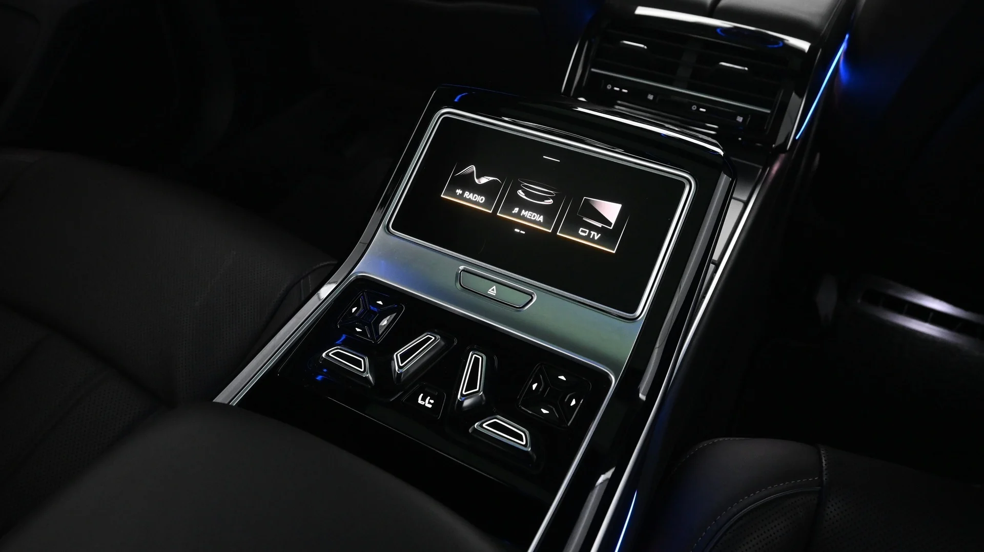 Car Image - 6ddD9wW7l89dKZzhRvg2aM