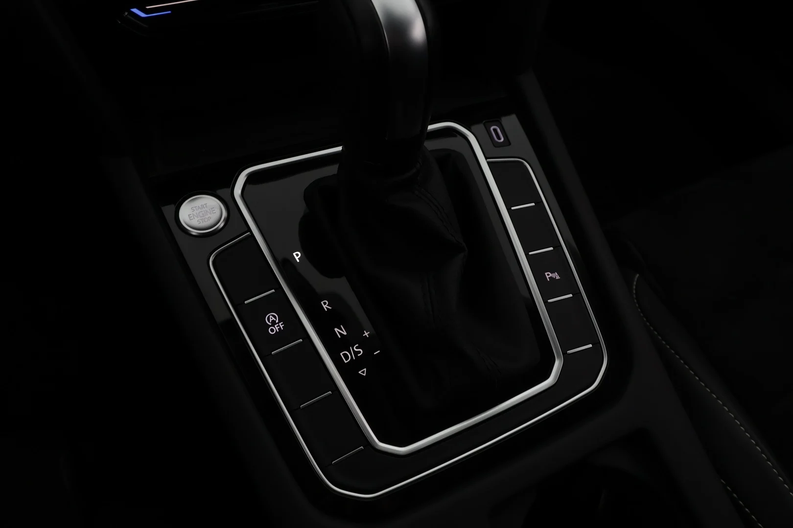 Car Image - dbpsPVn8iqfP5SgteeVfh