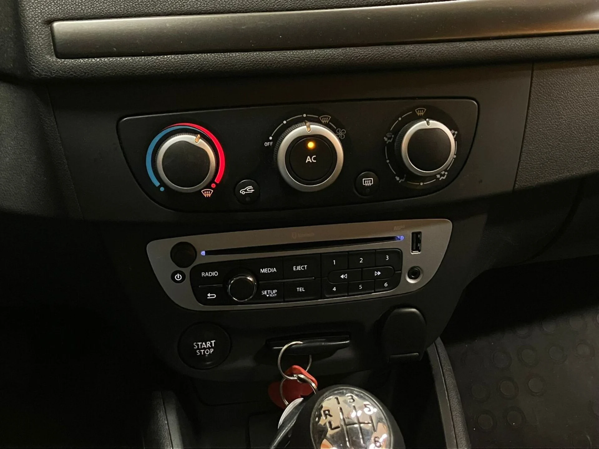 Car Image - 233aKTmQHH9iCvzbLN96pK