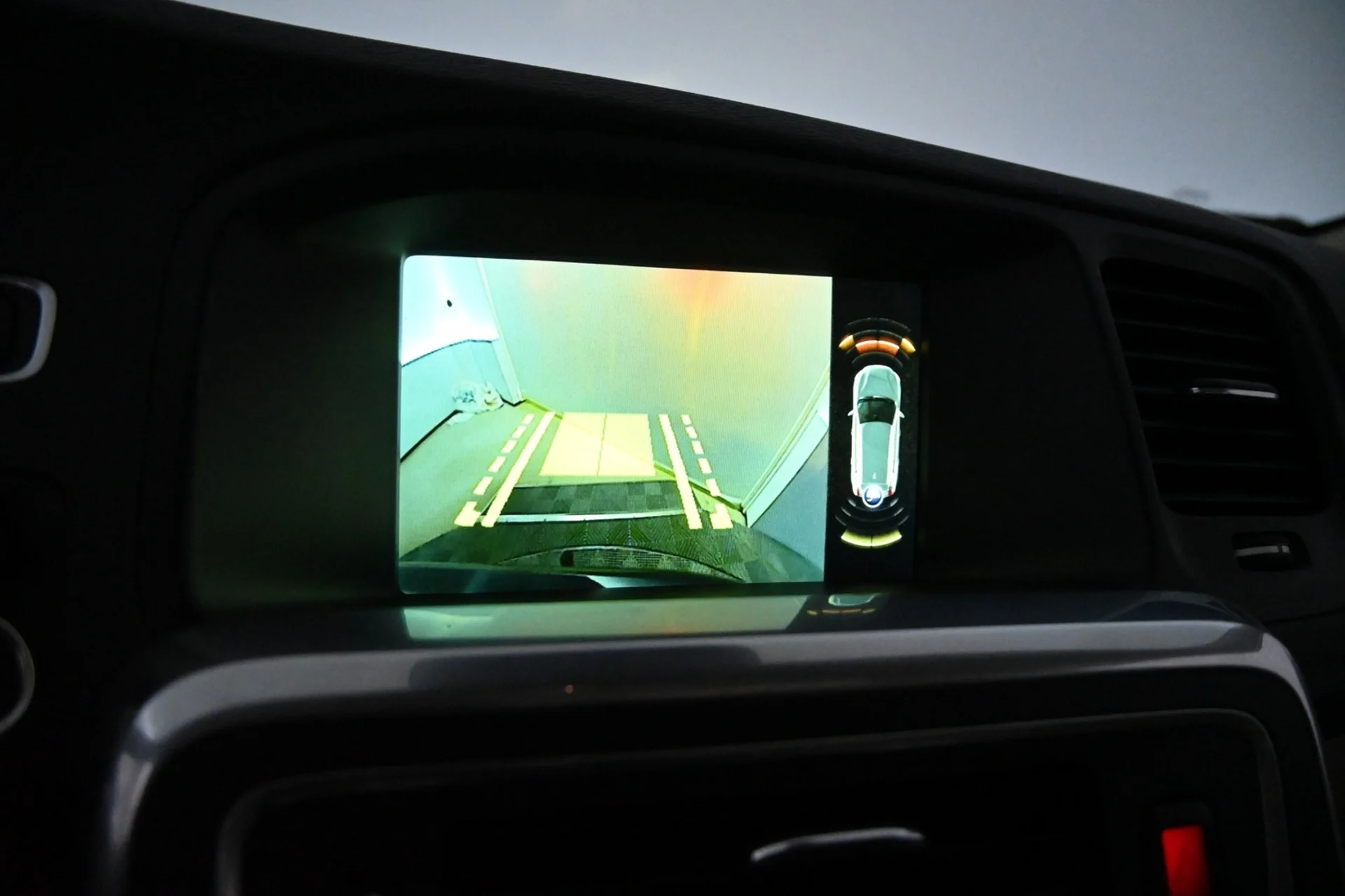 Car Image - 7wqgfSHWiUUaR7gpEcrEqX