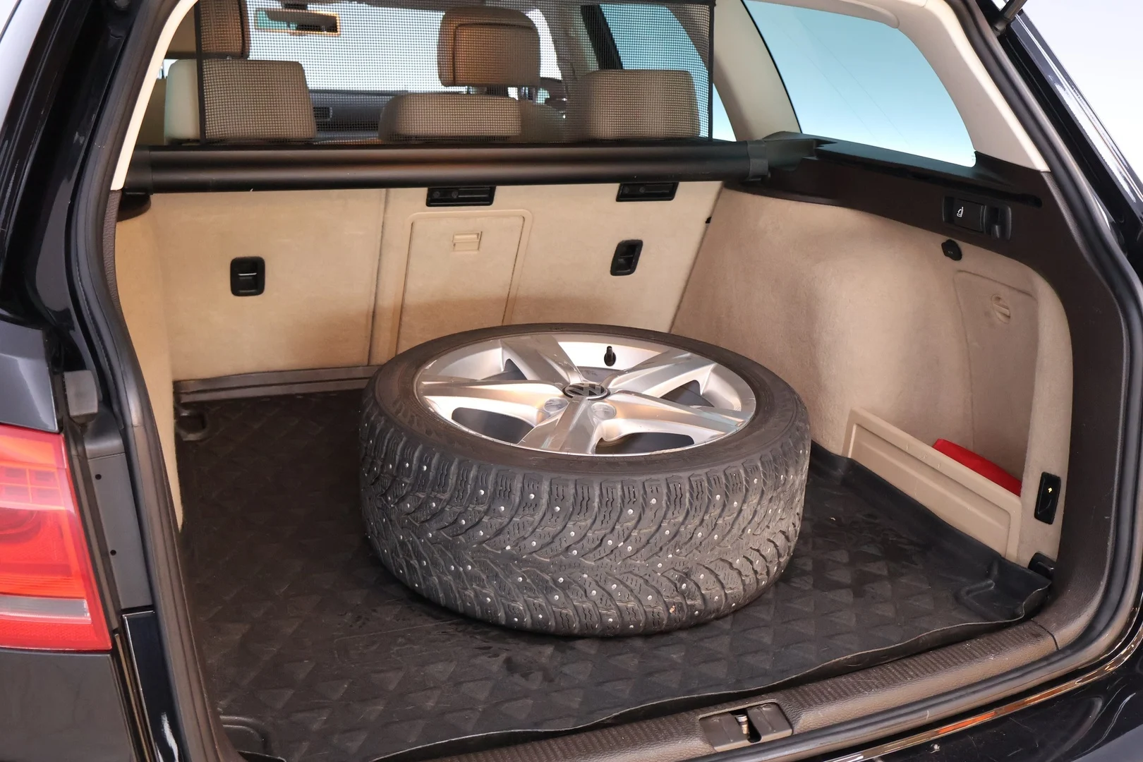 Car Image - 7g1bcjnneVOd73ZvrKzadq