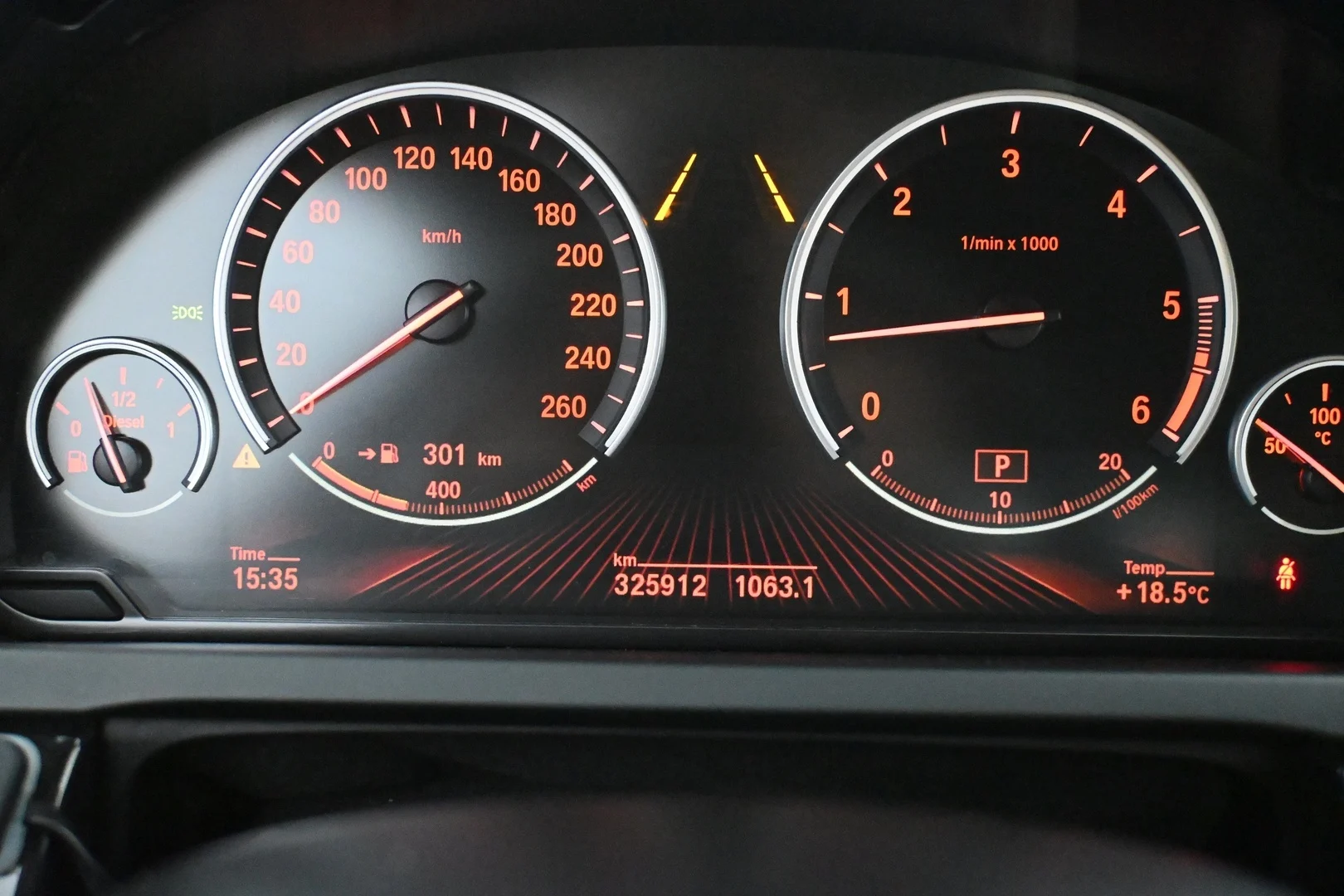 Car Image - 2jHSQzV2yCcJE3vsfXamPf