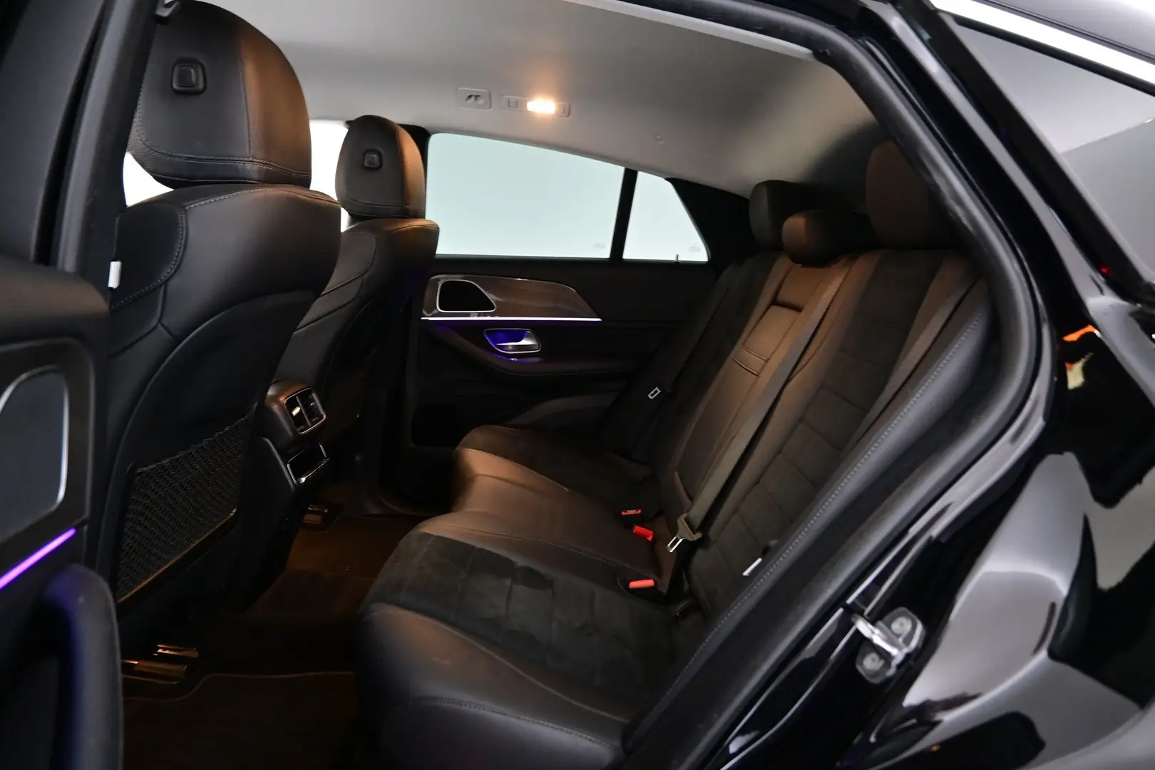 Car Image - 1vQPooi9DLOoBX9TilYhrc