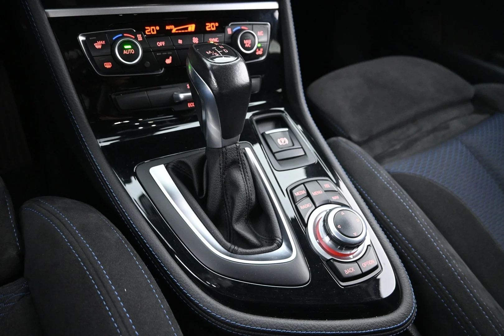 Car Image - 6LkZX5pE3ZVVS4xjmI0QZA