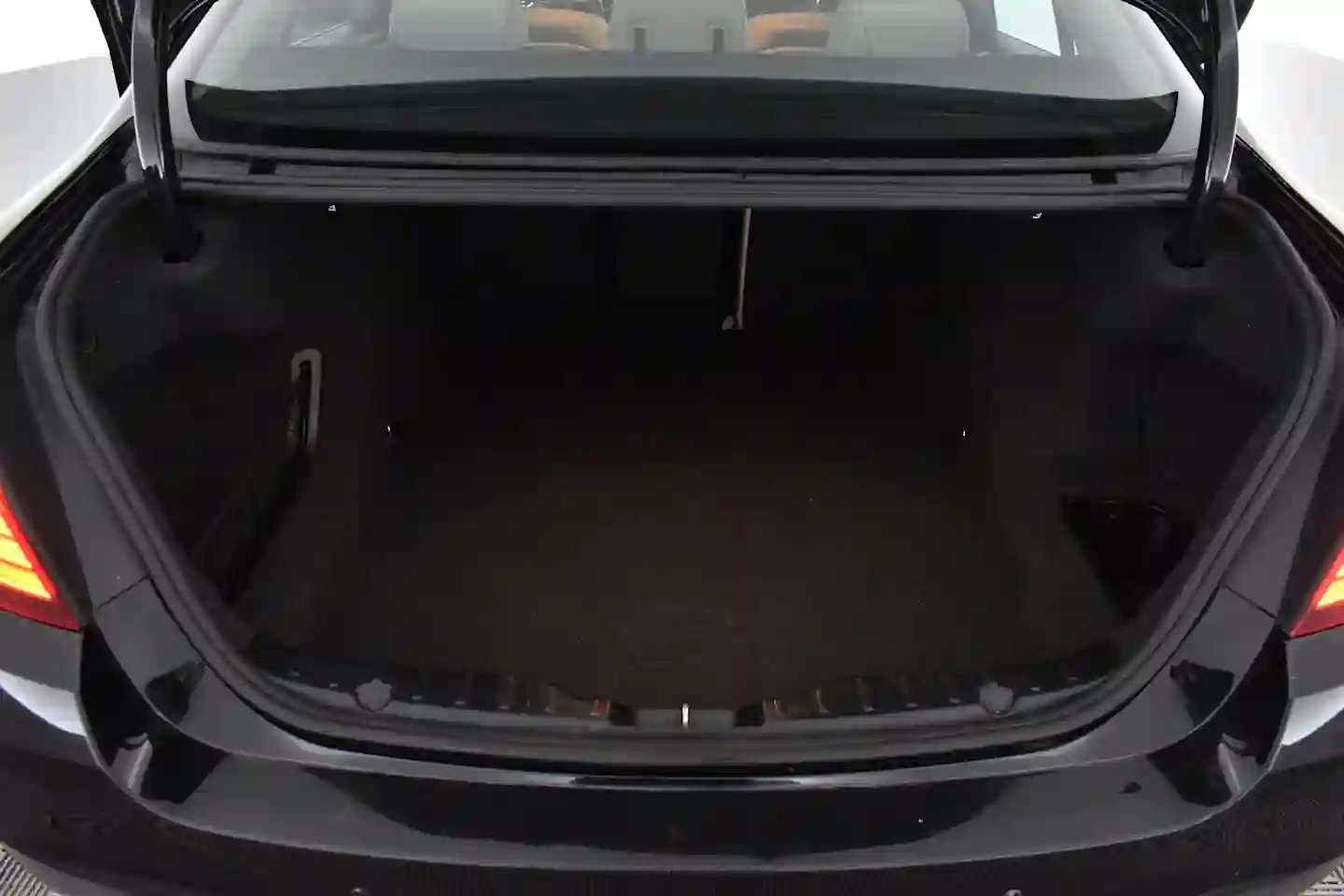 Car Image - 2CSWLuGJpfQDlxAVj6TGnY