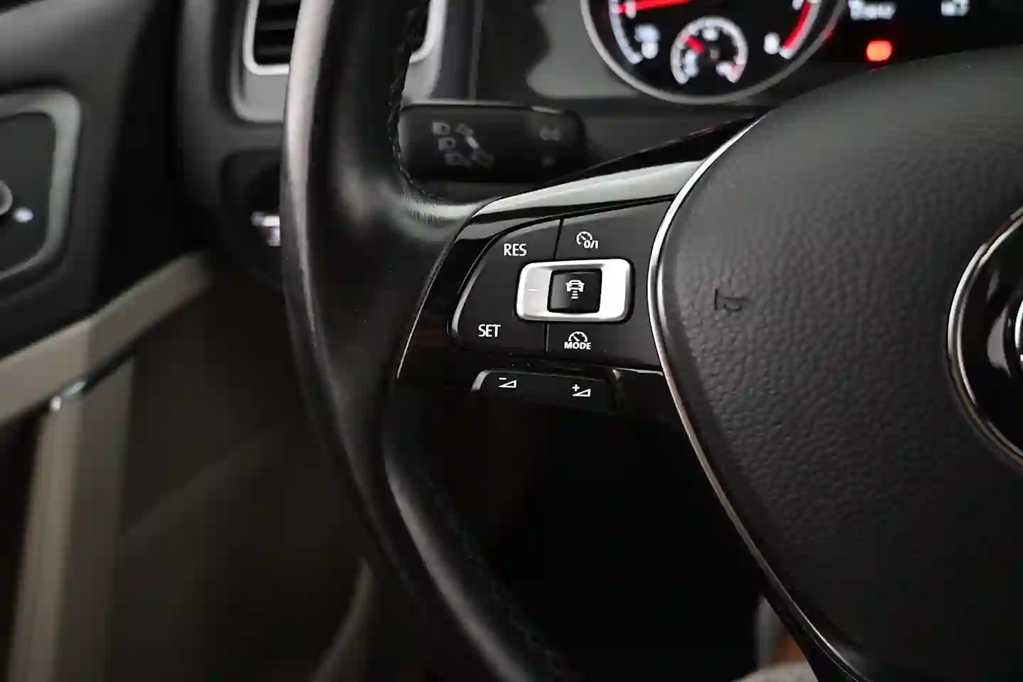 Car Image - n6hkuYqfejyLEpYxlwB68