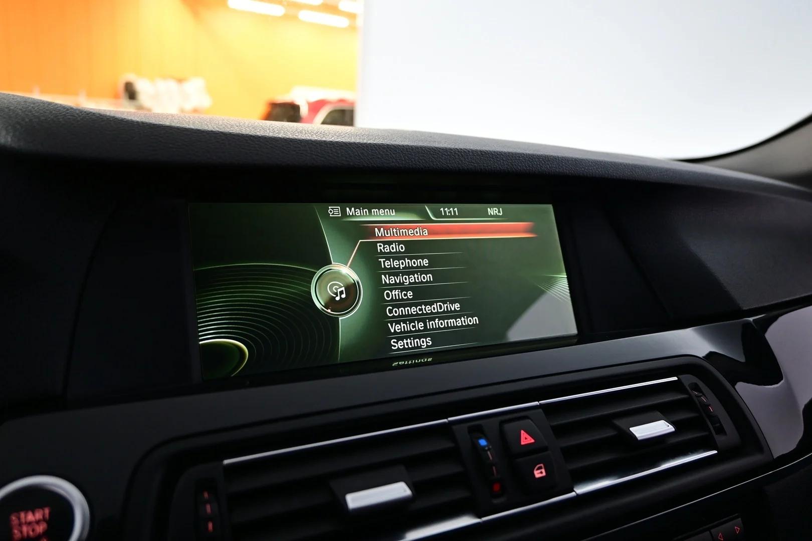 Car Image - 3X87jyAKGlSo6SmEtb74OU