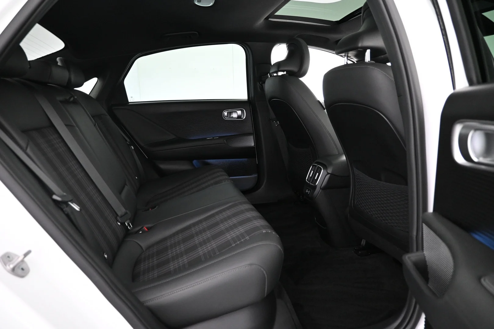 Car Image - 1PGu8Gy6747OYIS9JmRJGT