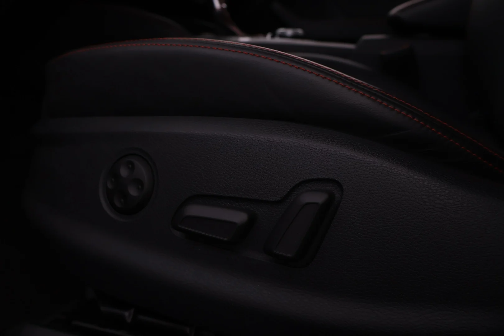 Car Image - 1IKDg5bWKDpXg0QNipkyEZ