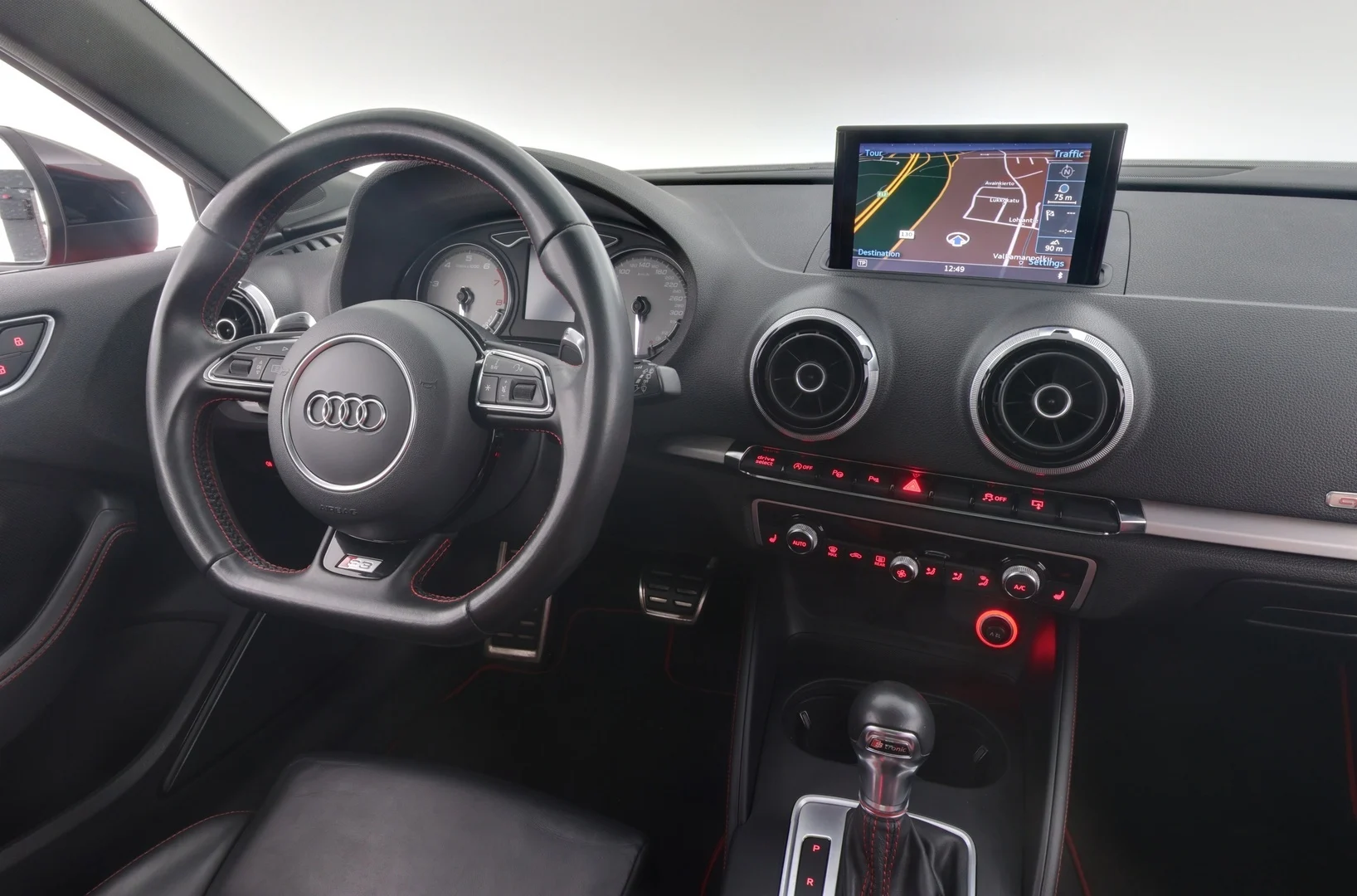 Car Image - 7uNI1i5SZ3SiNk5jHLamuD