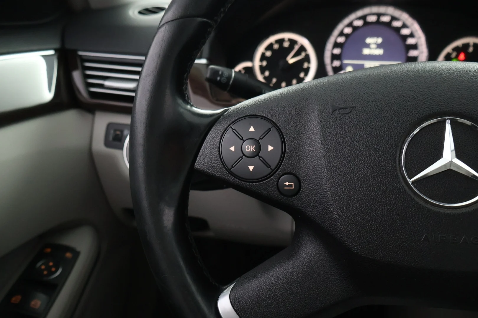 Car Image - 70Mo0Dd4ThVKJlNRkbYym4