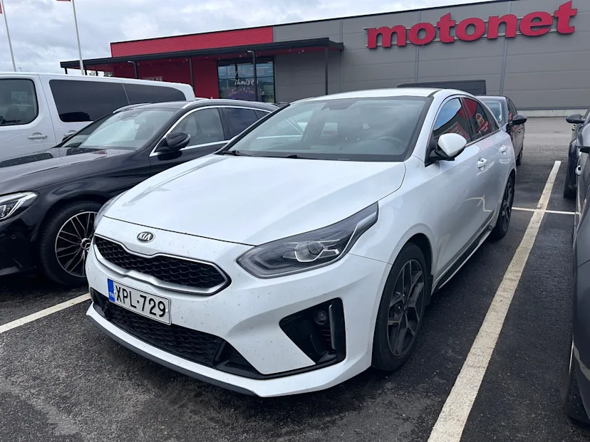Kia ProCeed
