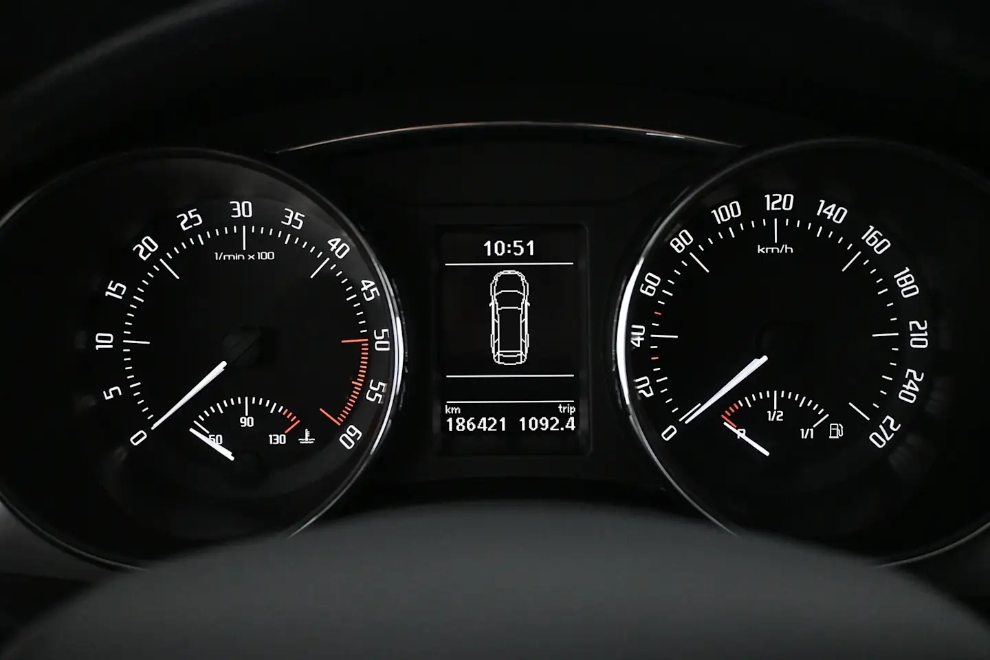 Car Image - 4WLE6v1XhPv6Drqj8eMHpn