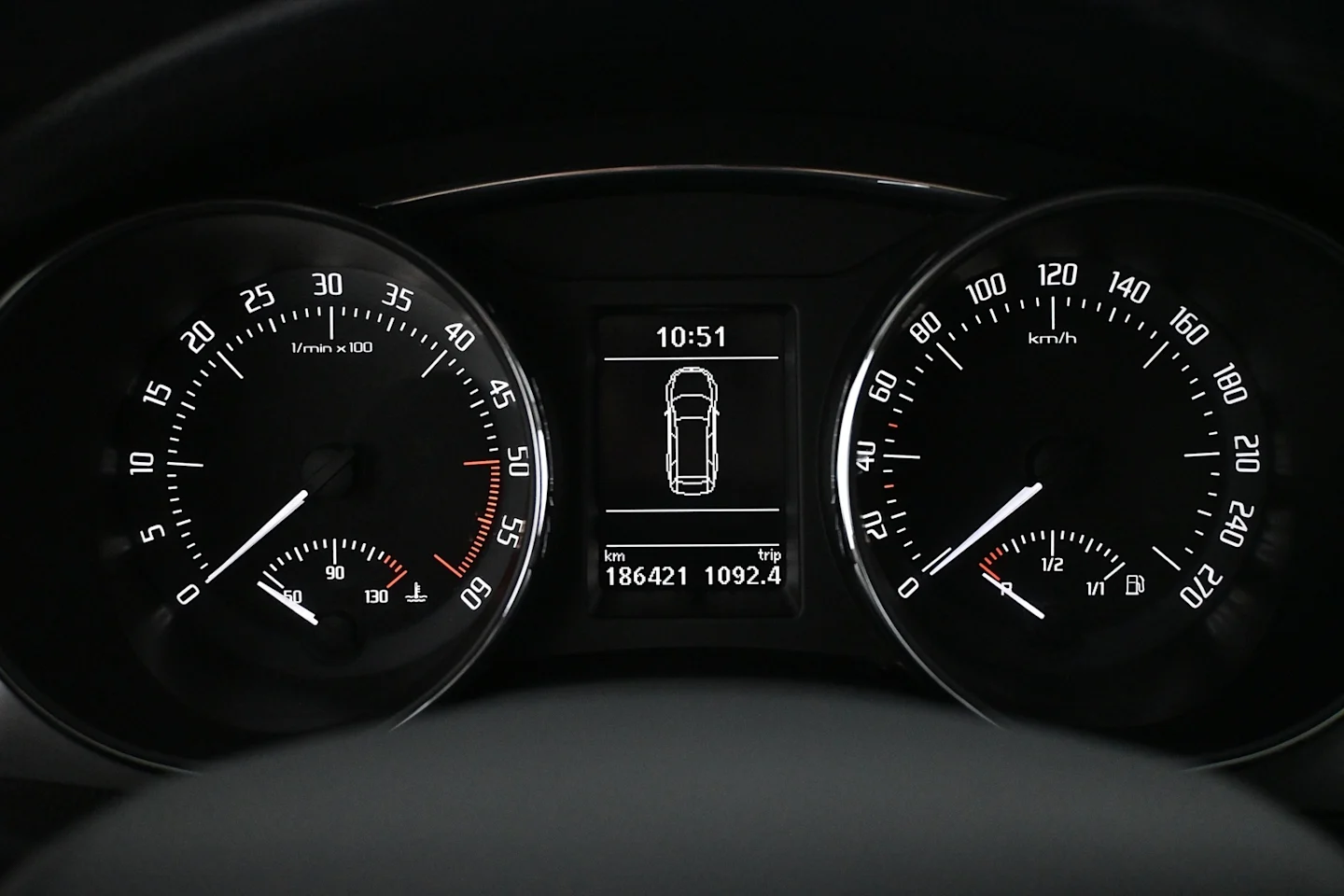 Car Image - 4WLE6v1XhPv6Drqj8eMHpn