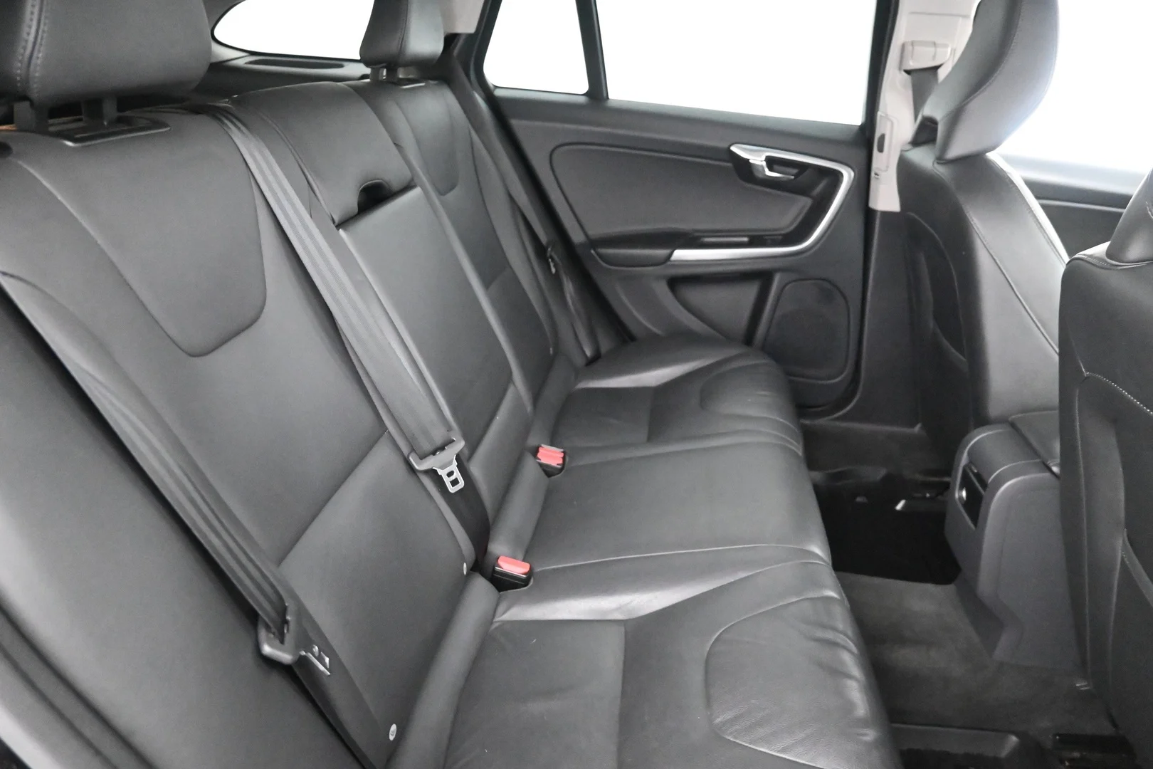 Car Image - 50OL12eRPZPeZS5JU7hMqB