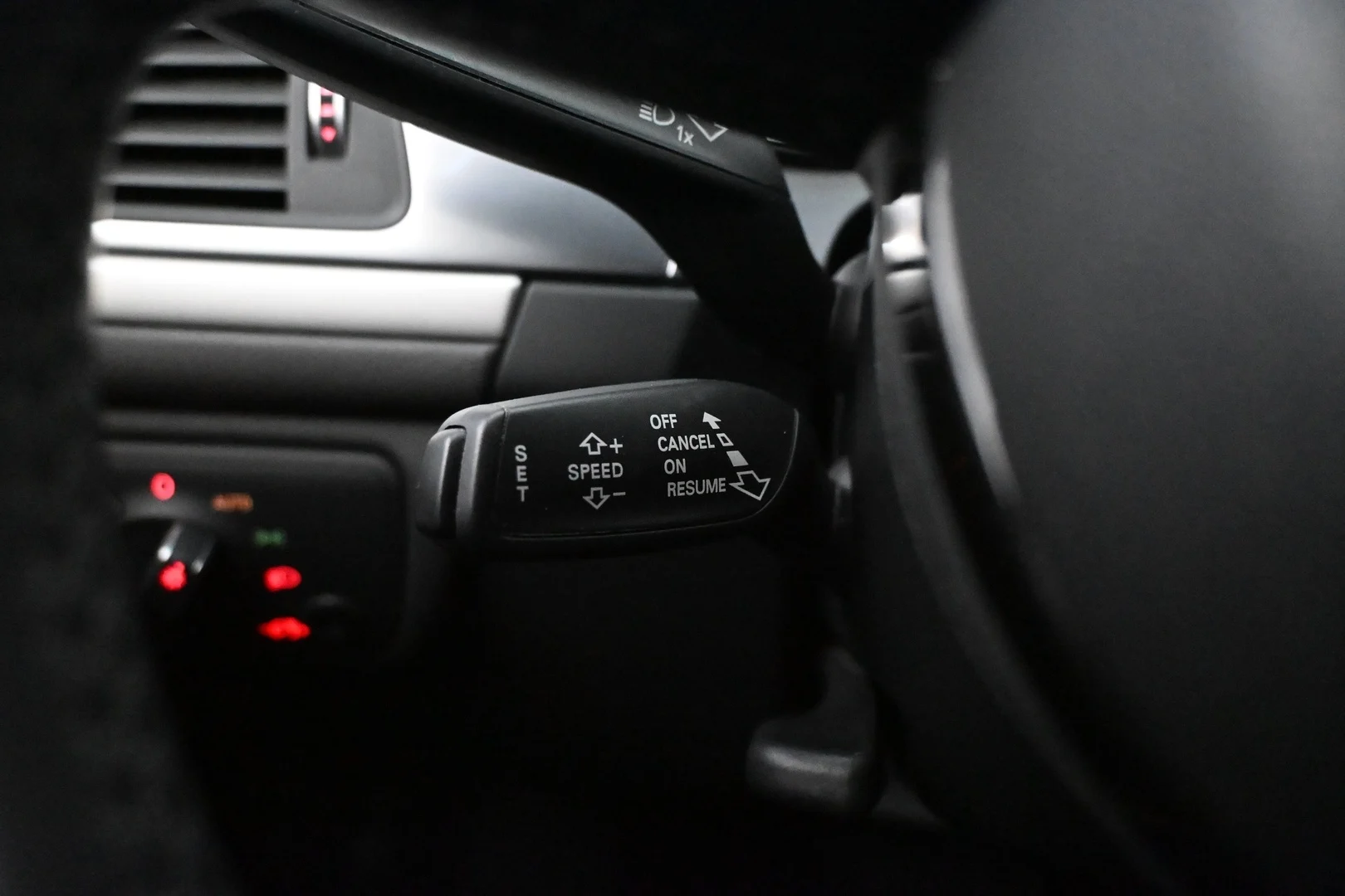 Car Image - 2LpoOpuaRAtALXRW9SB8QK