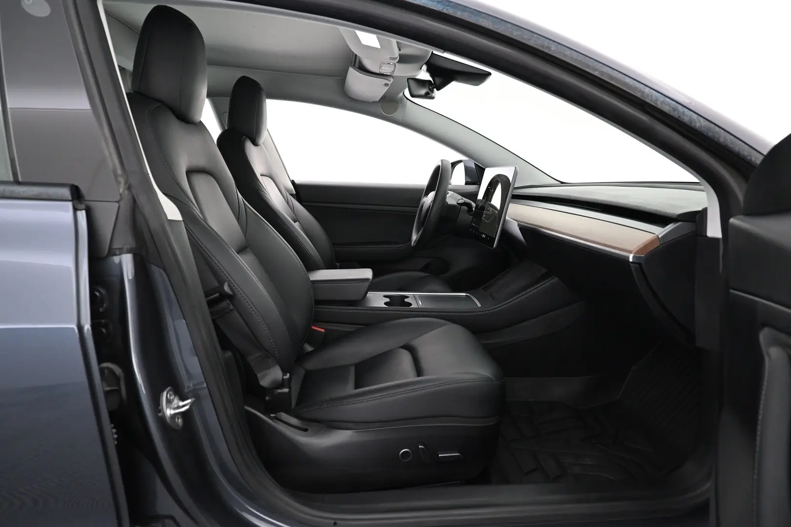 Car Image - 2RrwuKMBN7GVbuKsZ8MUL0