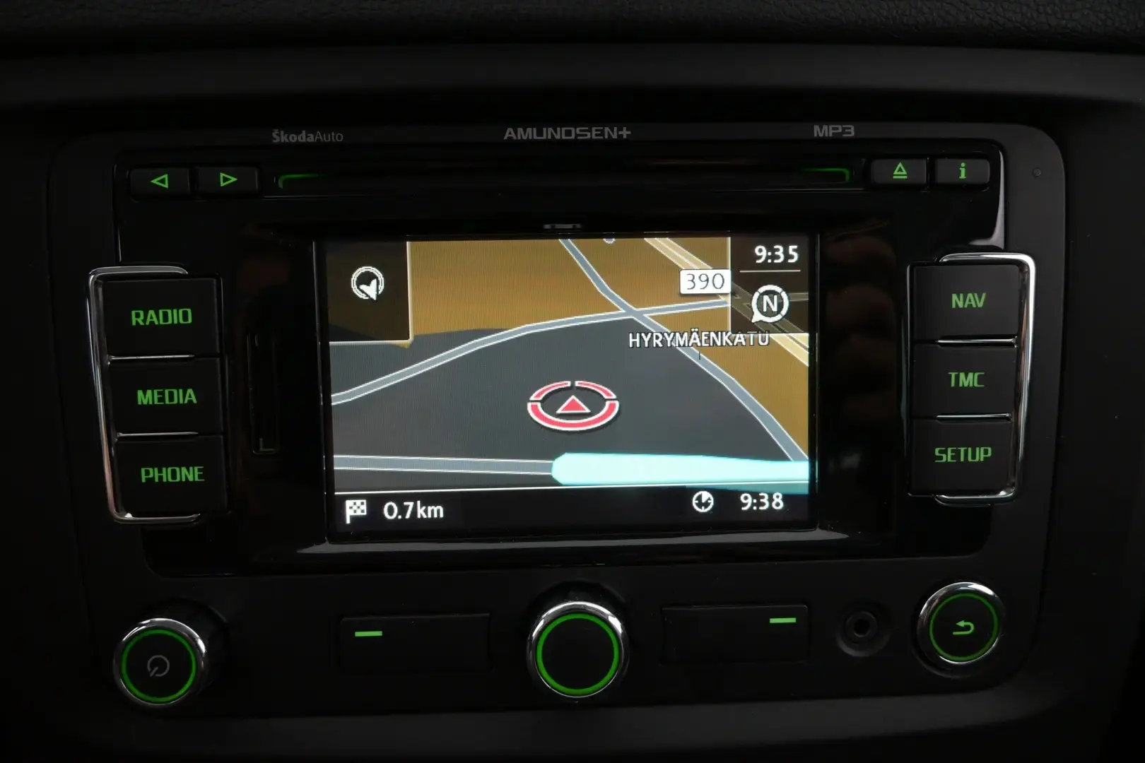 Car Image - 2PC6GuwtsRp4KBxNtkSQeV