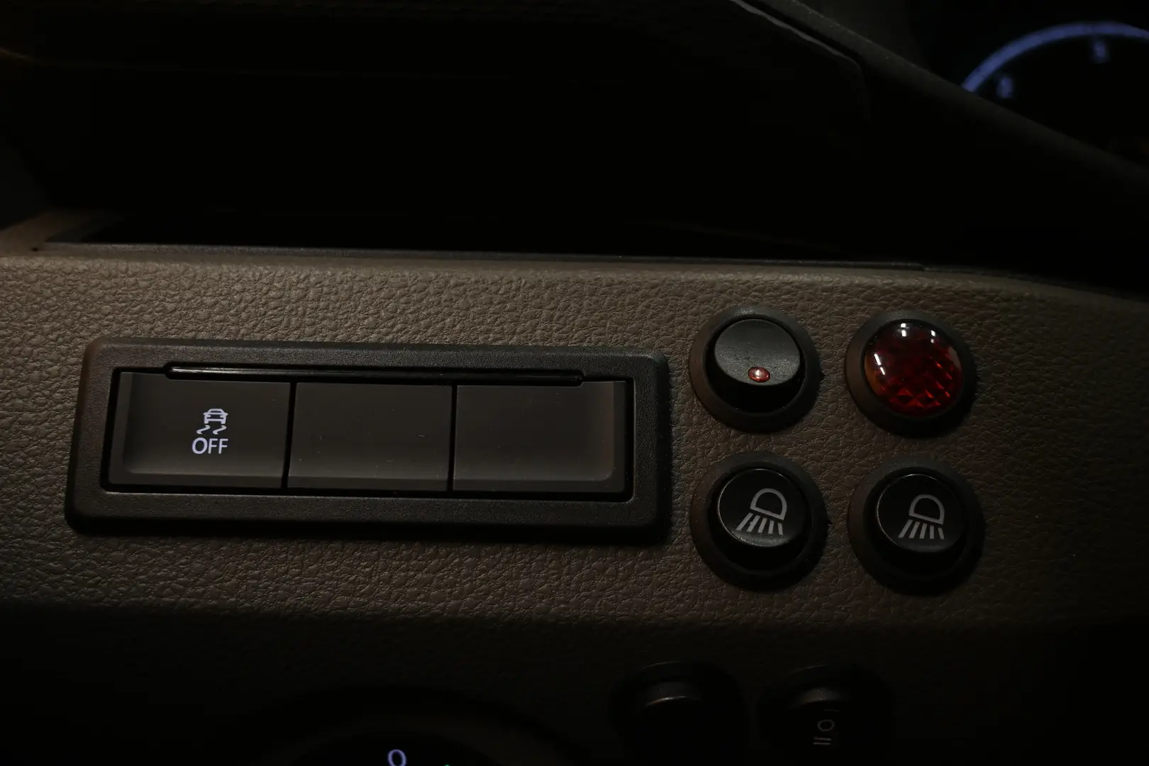 Car Image - 5hA3pa2EonaRMj9FIHOBeW