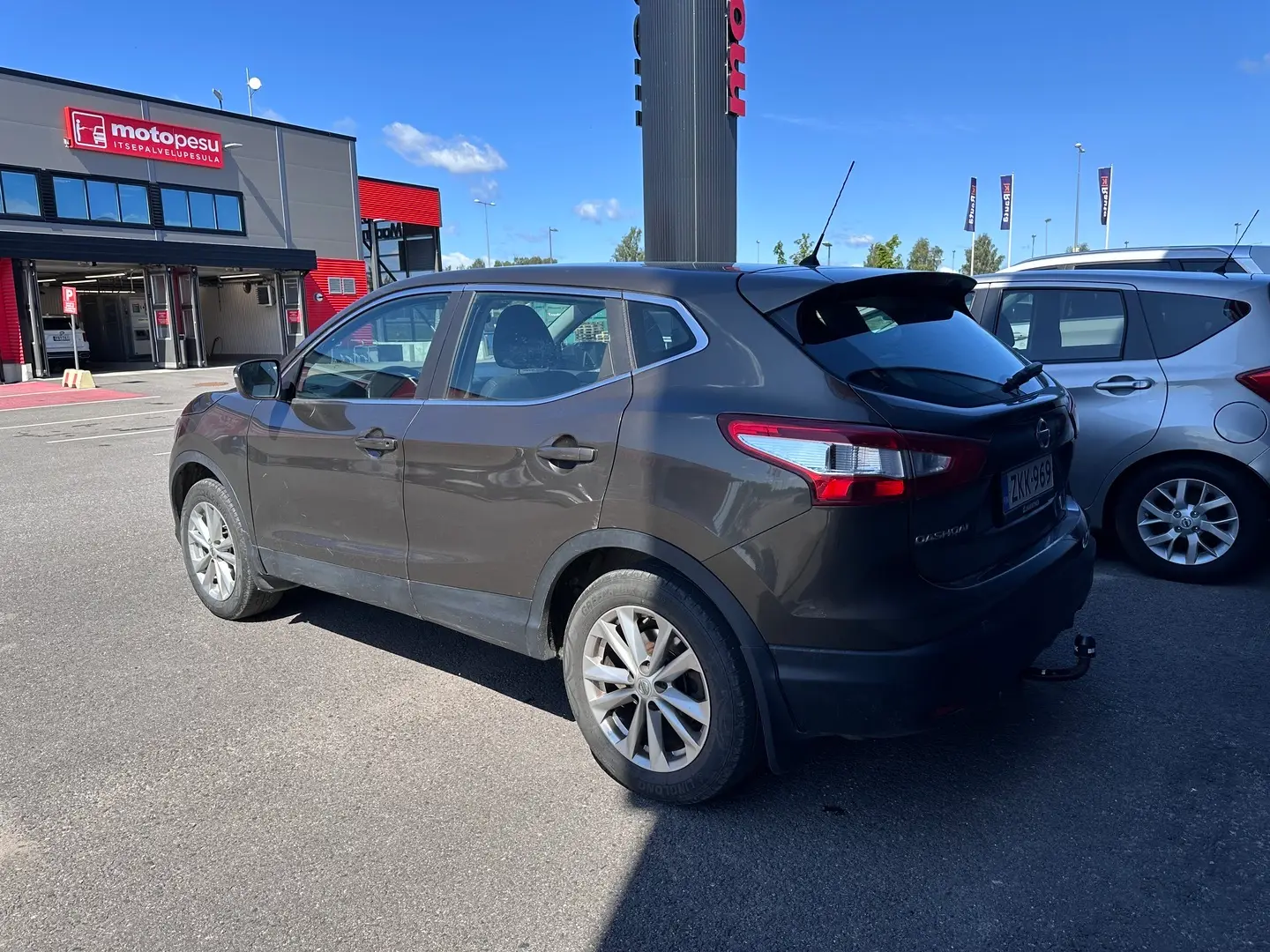 Car Image - 7kt8EwZzxngowPzx80dK7M