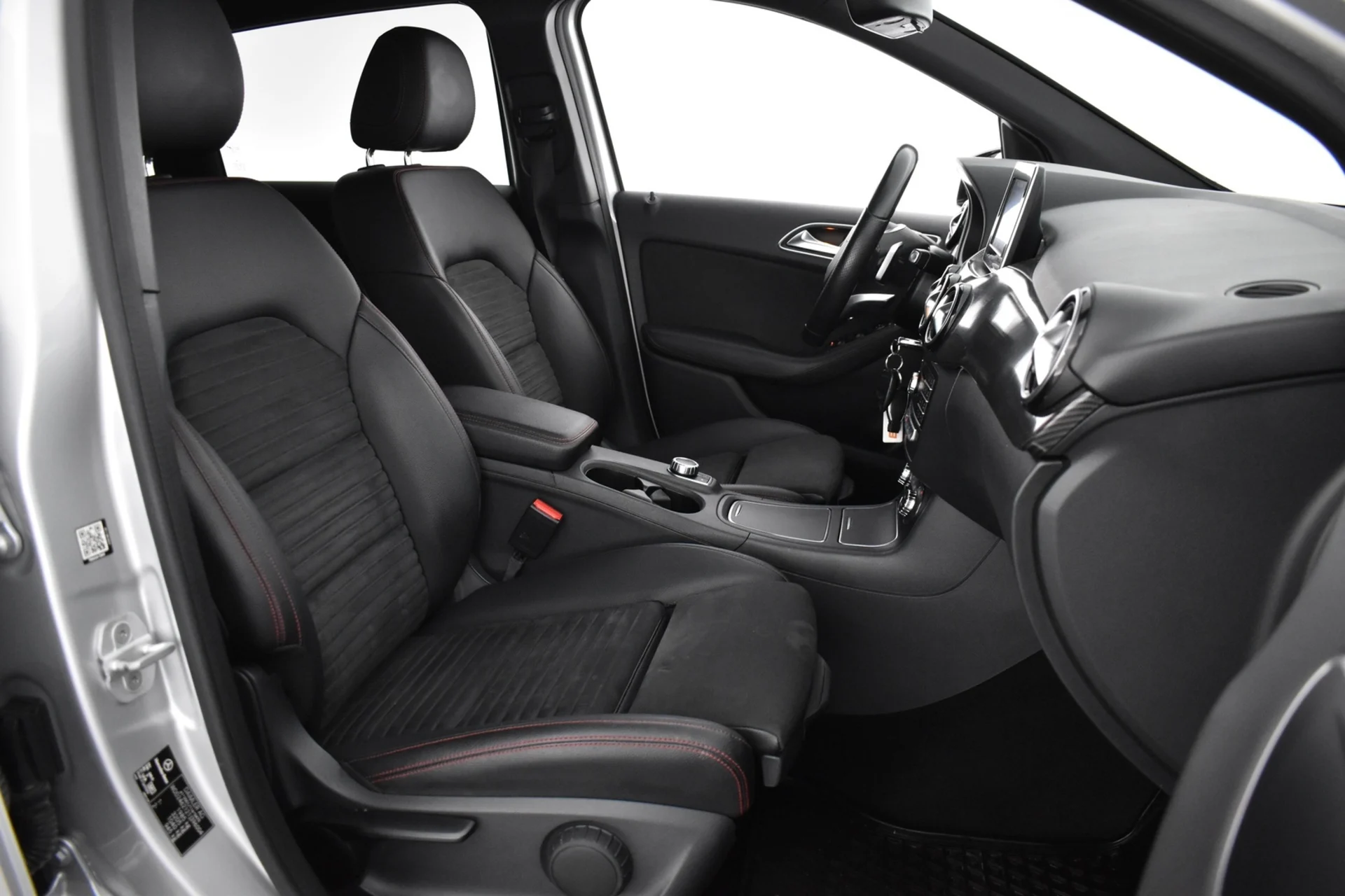 Car Image - 1RNuLlkskVLM3d1yKPpmMq