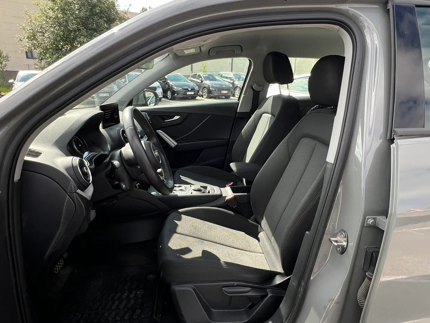 Car Image - 76ApKC0SgcQ5KjNfXh3Wbo