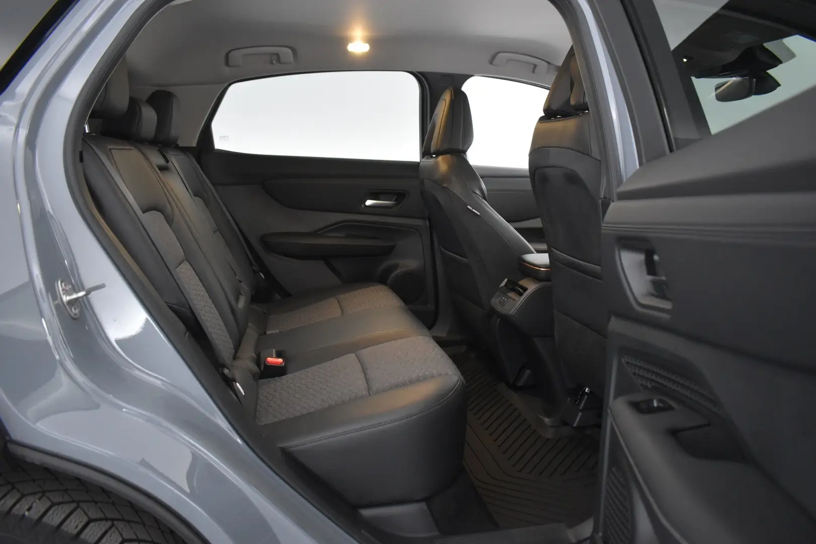 Car Image - 2qy9d3ugfboGEhiW4WeTFZ