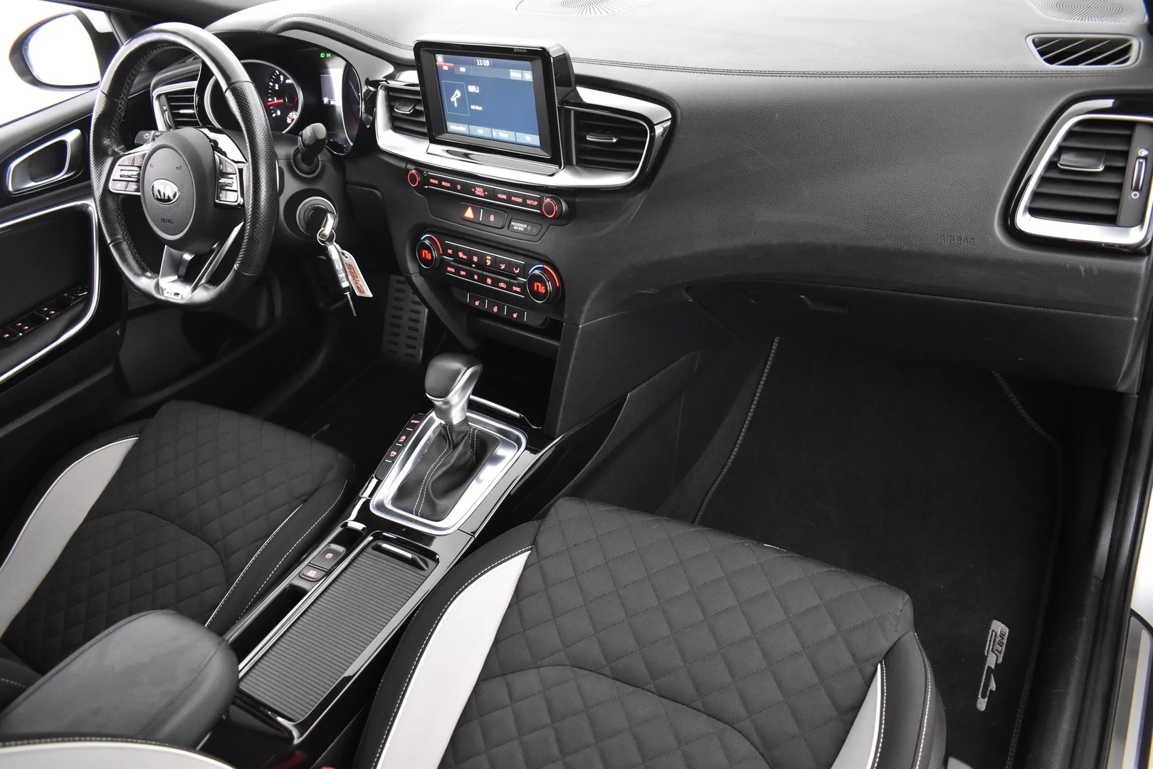 Car Image - bz9qU3IbCivvjN5XZdZHR