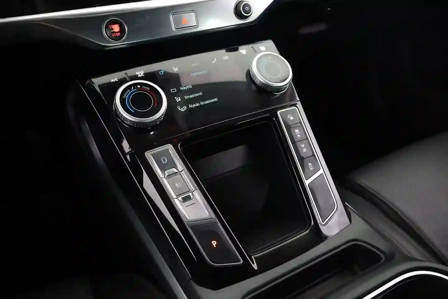 Car Image - 2hAHKai5phMy5BXOi1t521