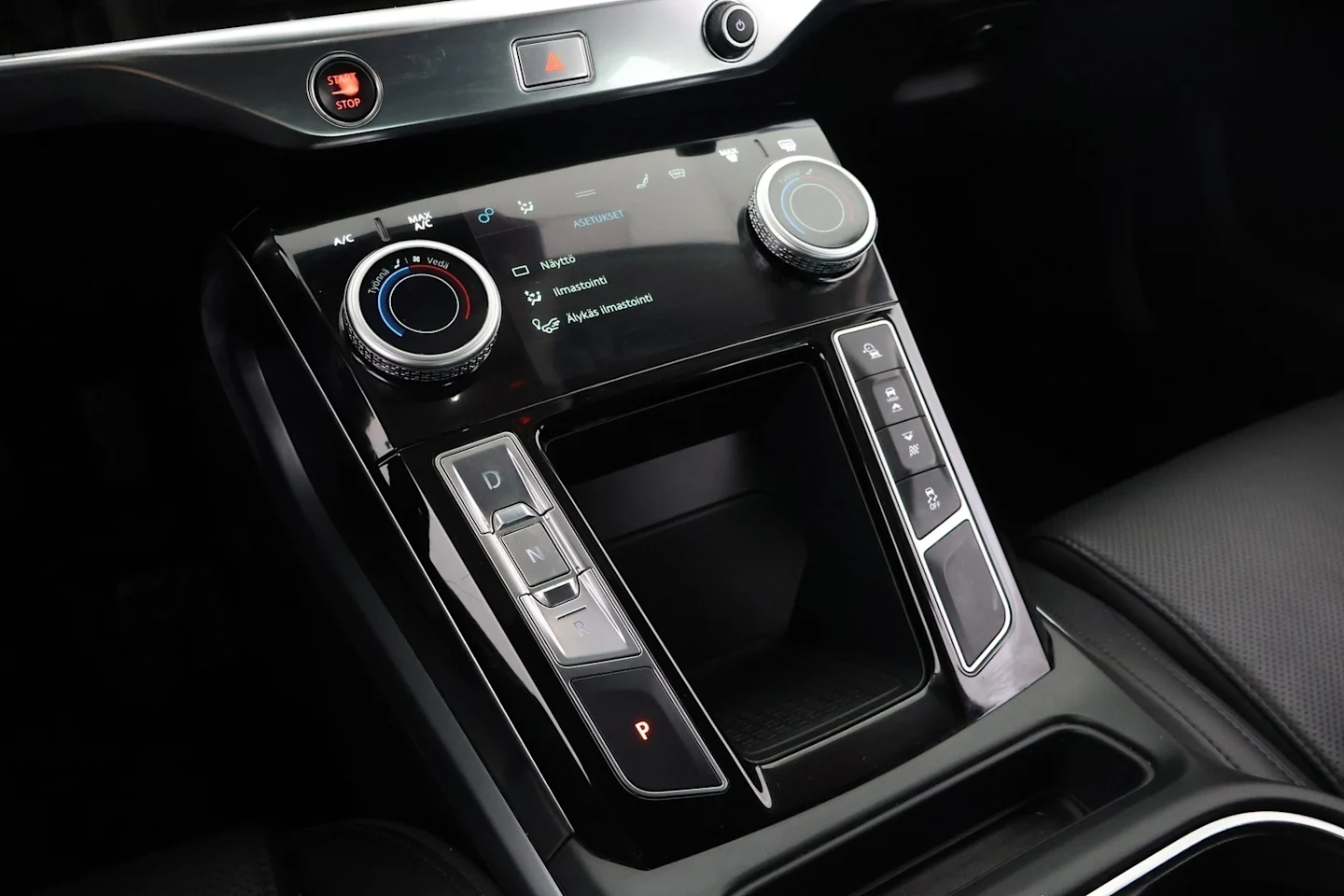 Car Image - 2hAHKai5phMy5BXOi1t521