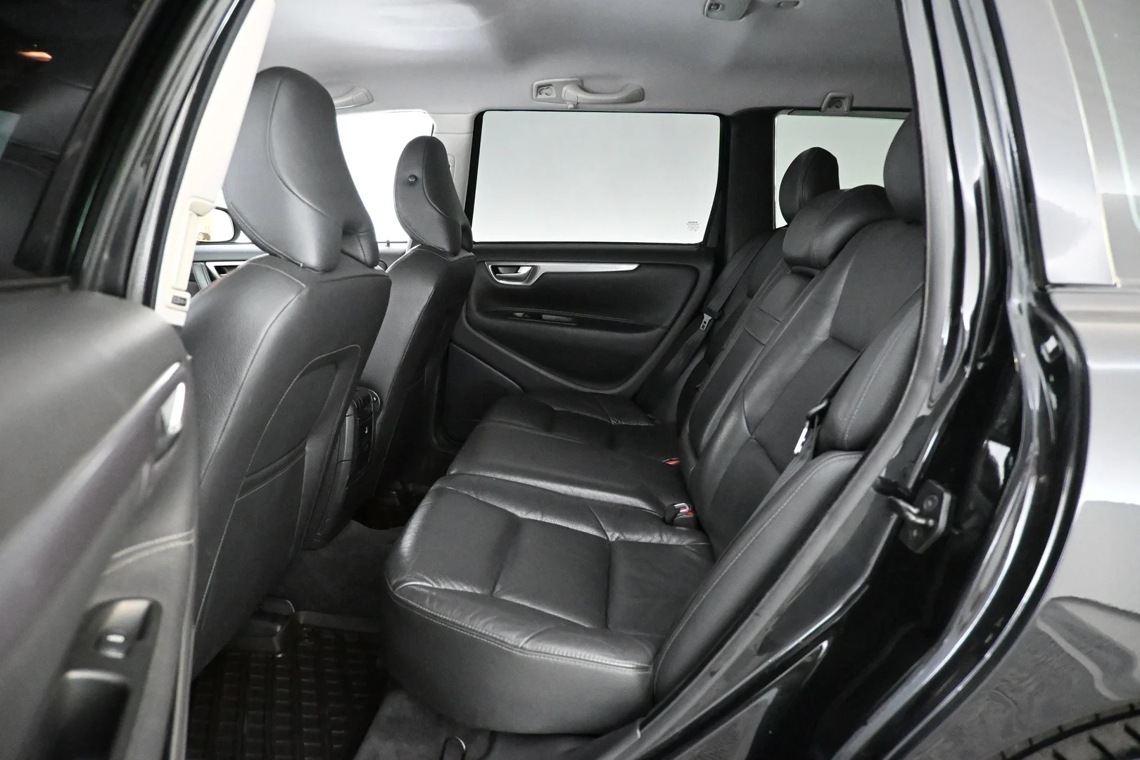 Car Image - 3q2JEkrY2X8qSF9vgy0FpJ