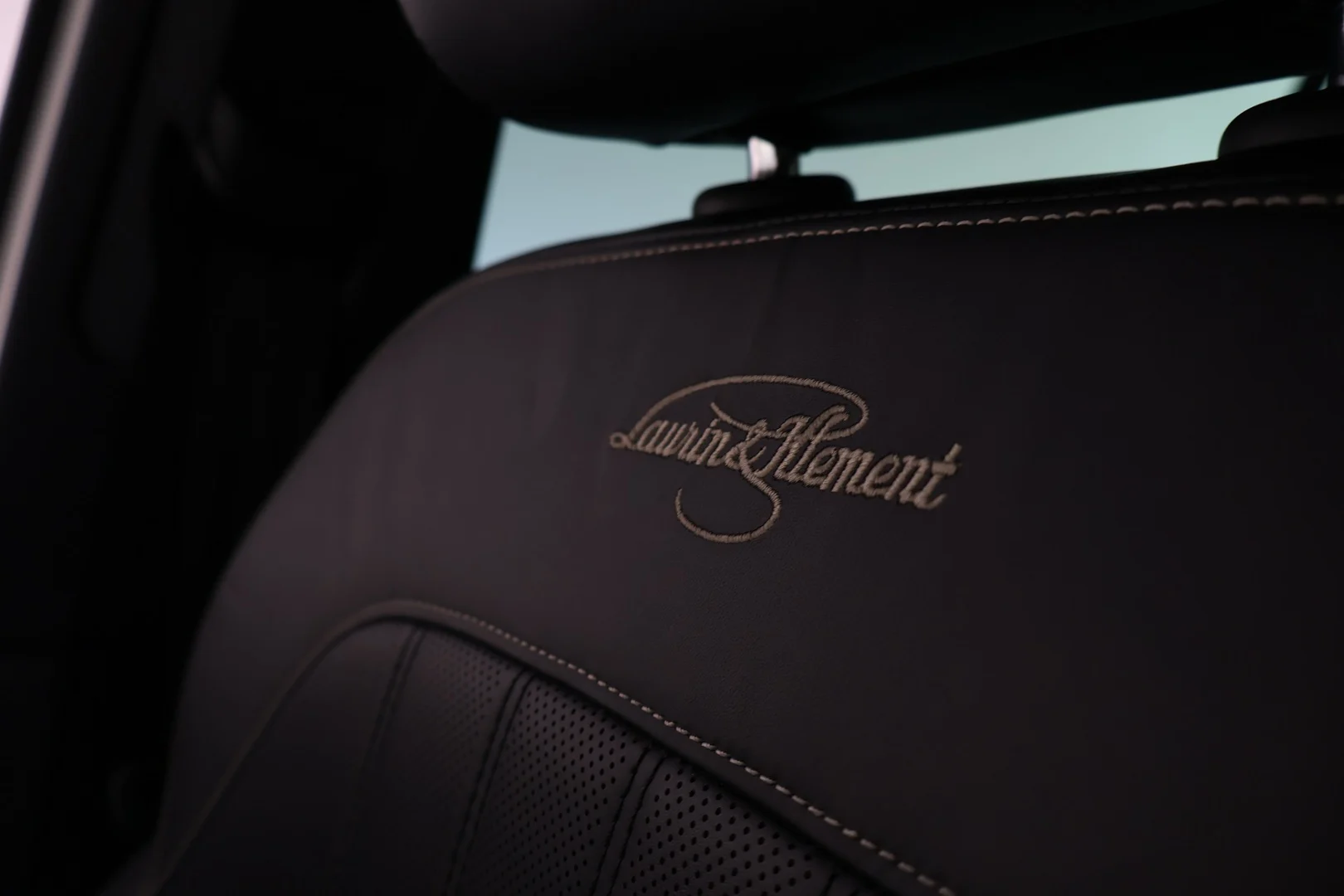 Car Image - 1JFwhLFU8J4lS9lQuDmFN9