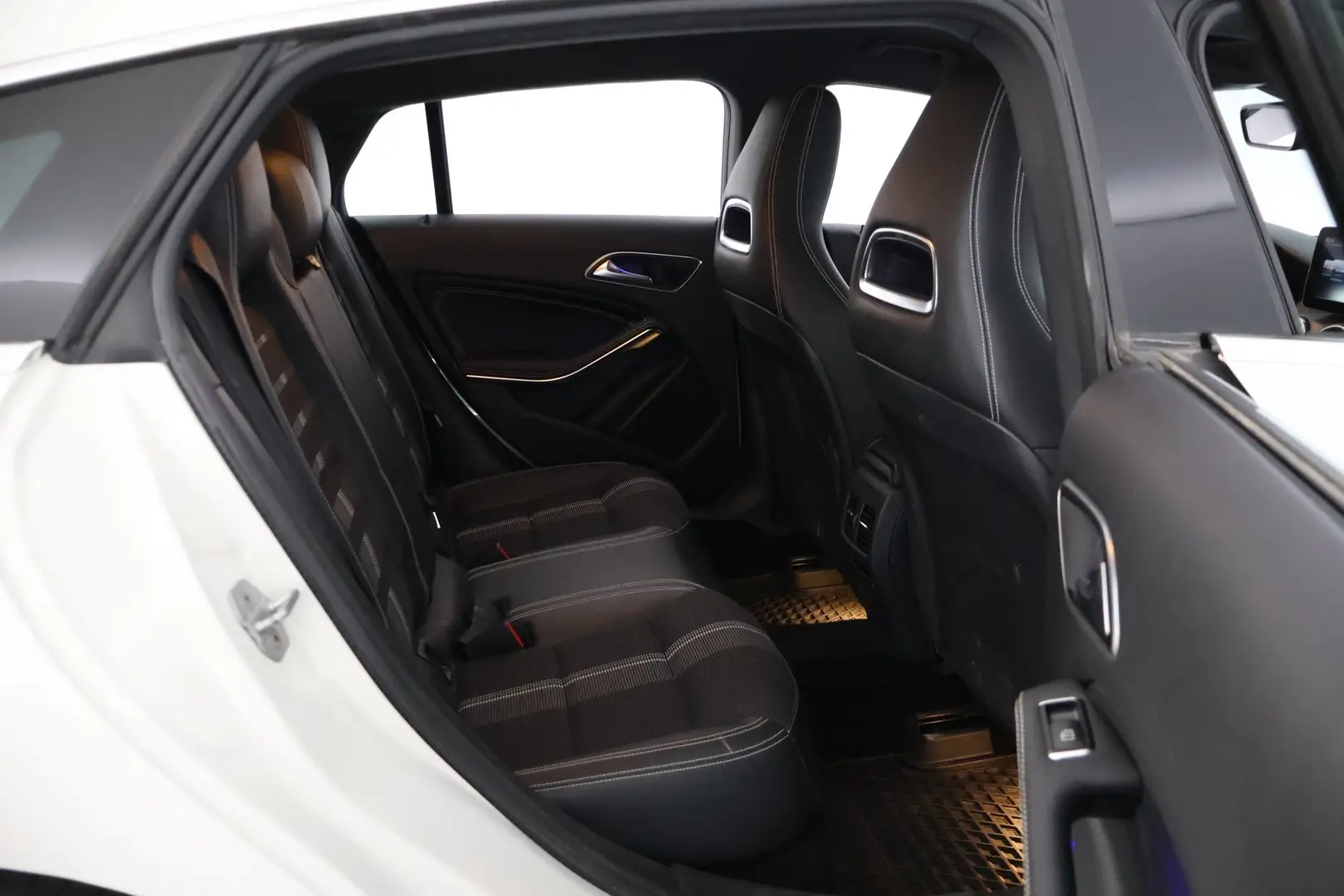 Car Image - 28N3zLliOwgYP3pCC6ozAP