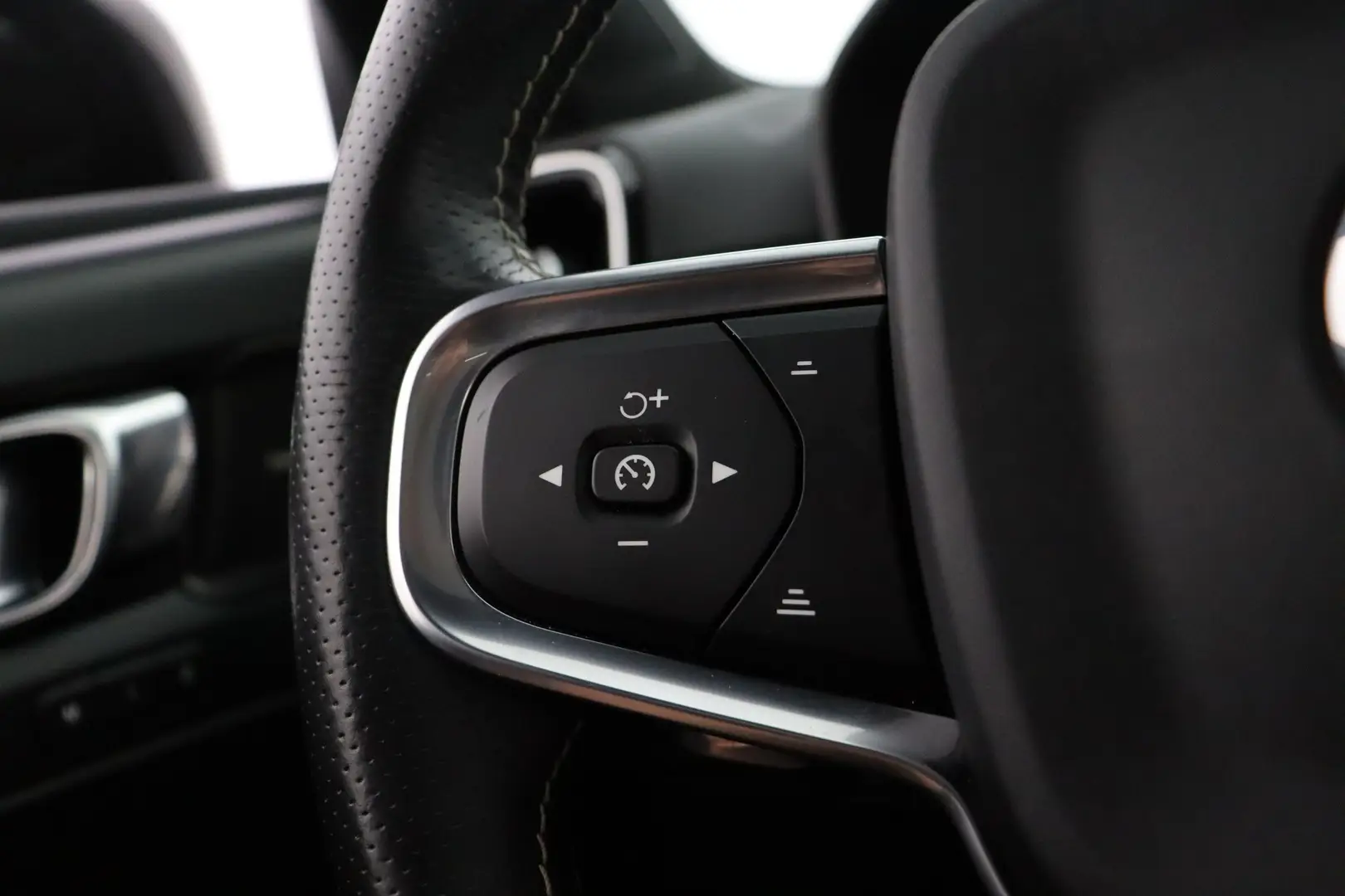 Car Image - 3fFQ8koZCM7MTaO1KLSX3j