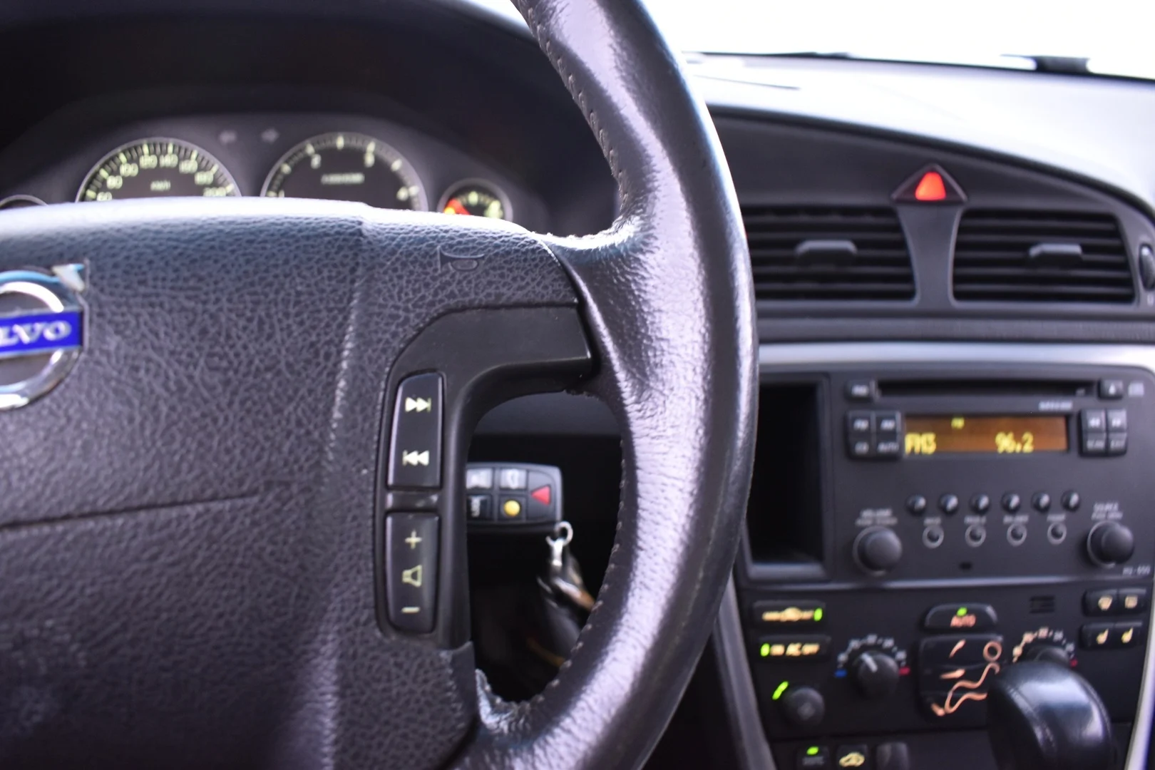 Car Image - 3LC0LFSCbQuk6VWih4UeqN