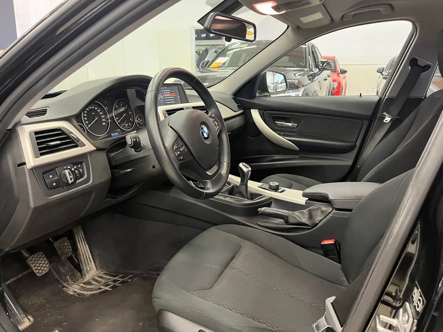 Car Image - 1ZuThRDGLz5398ws3OxCxP