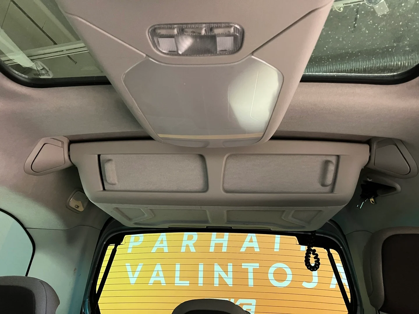 Car Image - 4uqXq1a98Zolva90HQLhQk