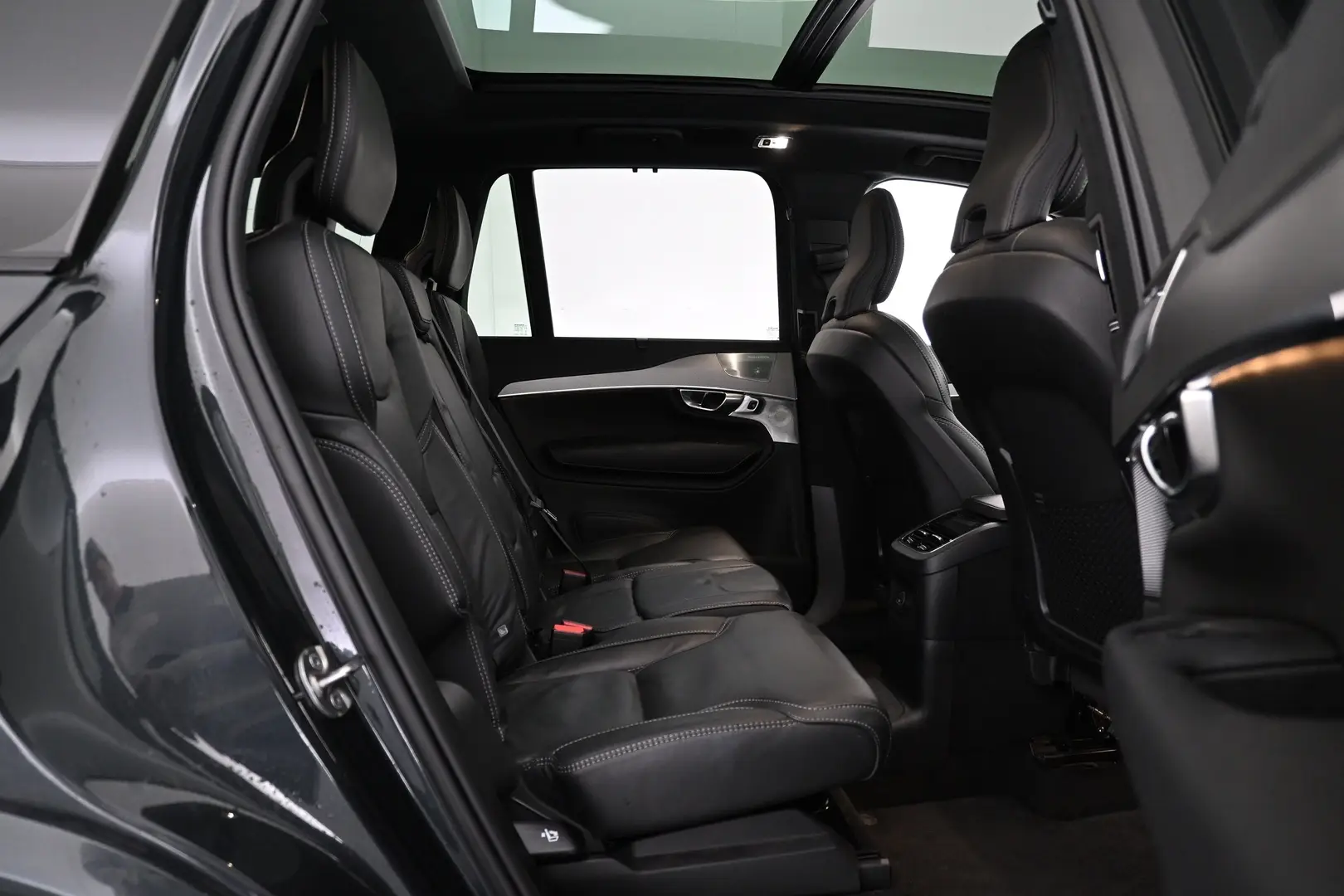 Car Image - ItALYdJP7EZOMWlFakrZF