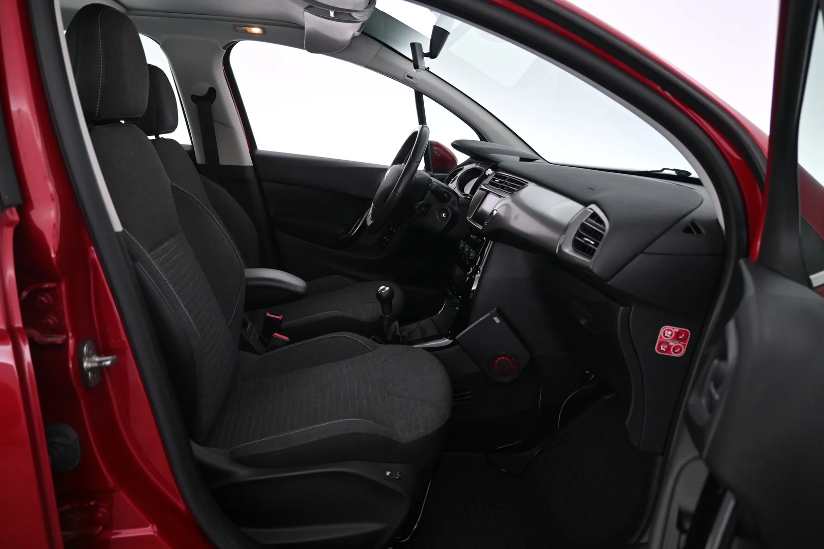 Car Image - 4h7GMv6NqeuQAoI8iqNTj1