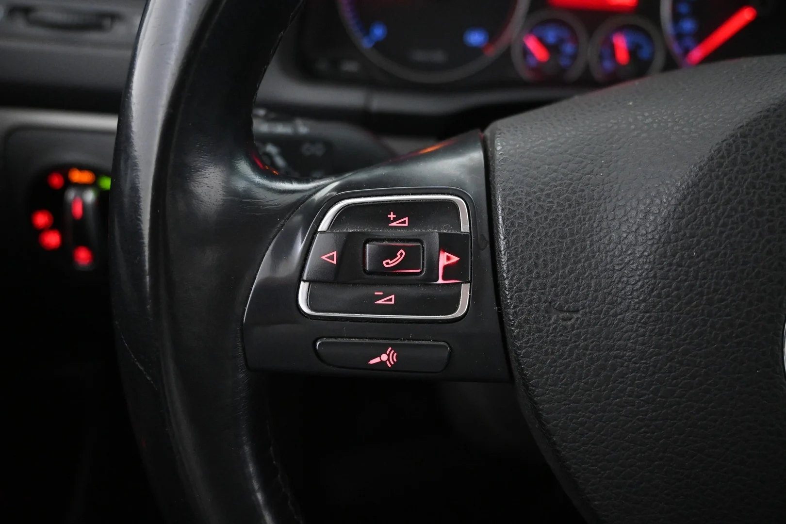 Car Image - 3fLz224NpxAEfJ5rzdVtey