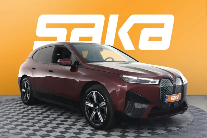 BMW iX