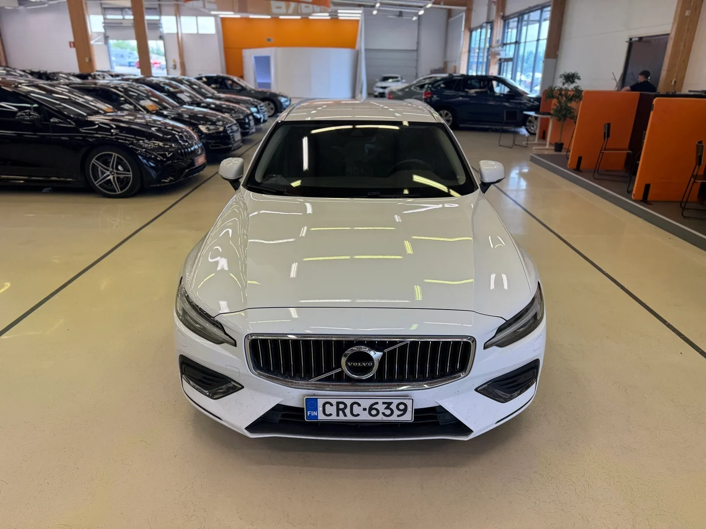 Car Image - 6utFcG3UBxE47m8UVuuAfJ