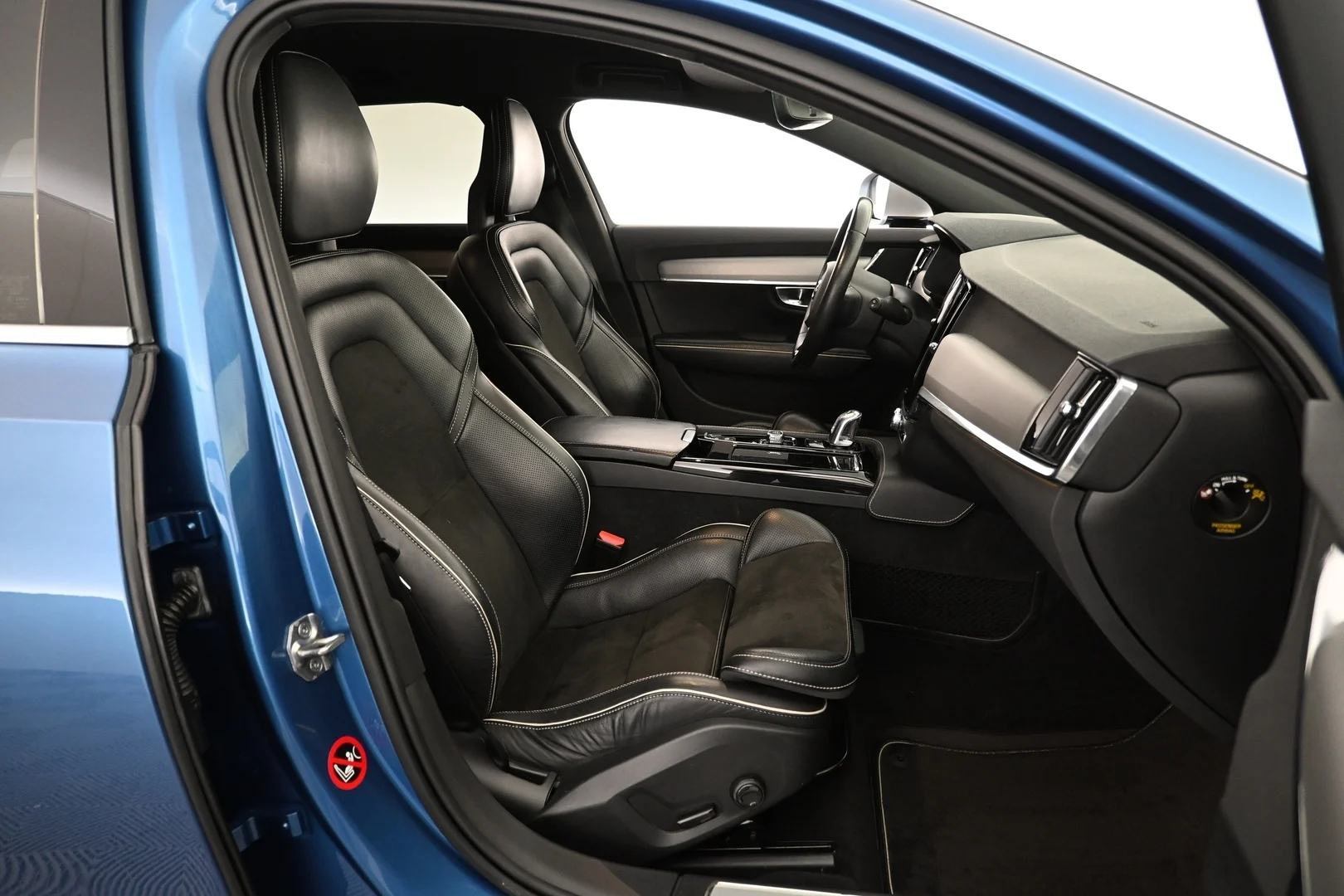 Car Image - 2dYm7XycsODulOP7AOfgx2