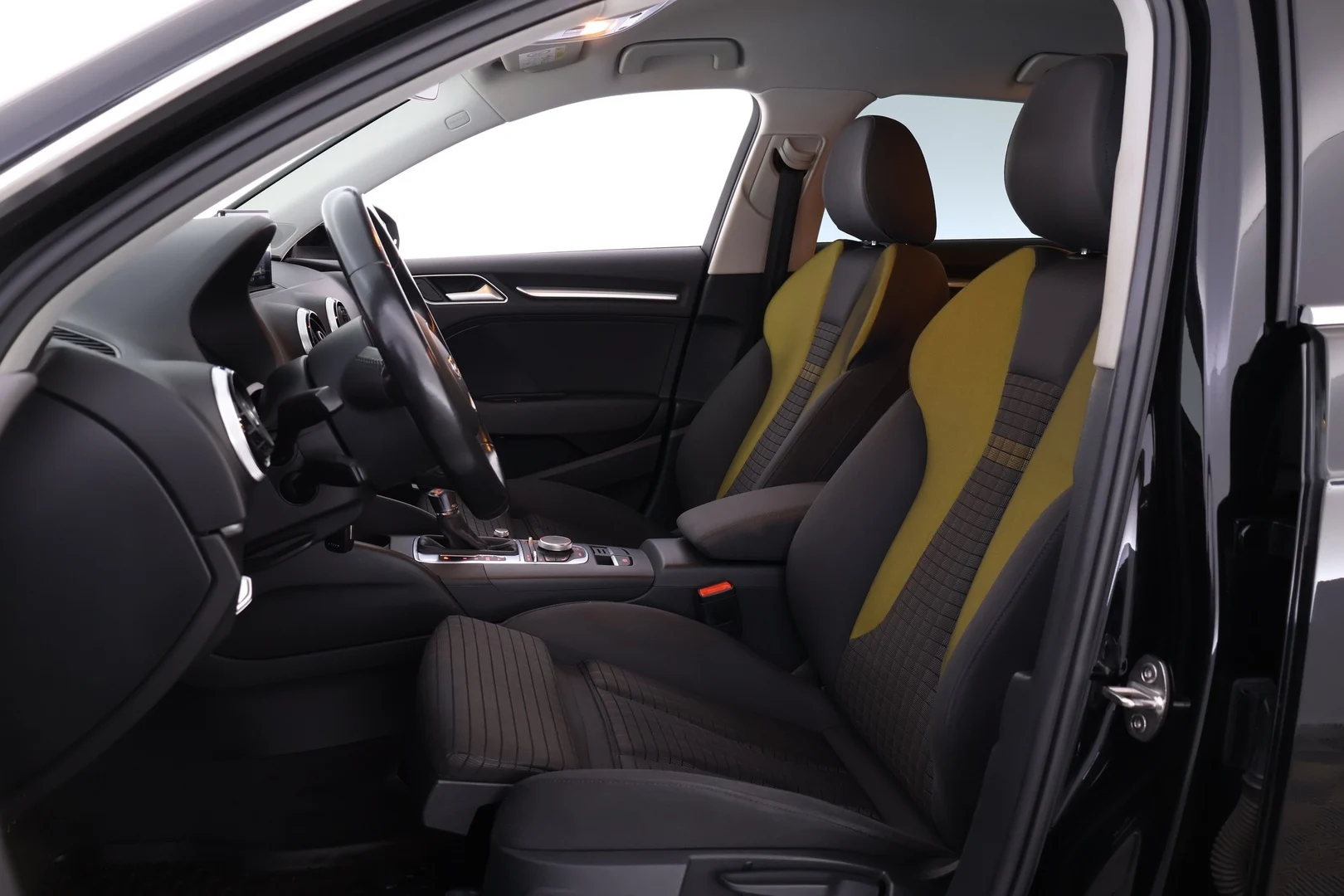 Car Image - 3sydWkXYtHNRjX4GUHoB9V