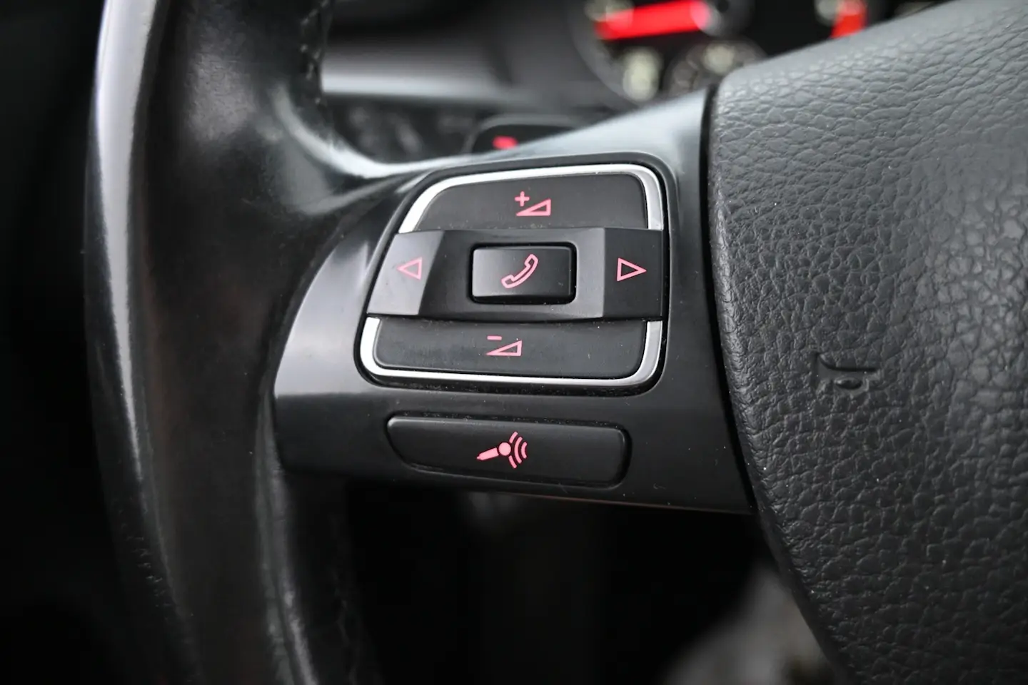 Car Image - 2ul09TQj7WcIeVawdtqapK