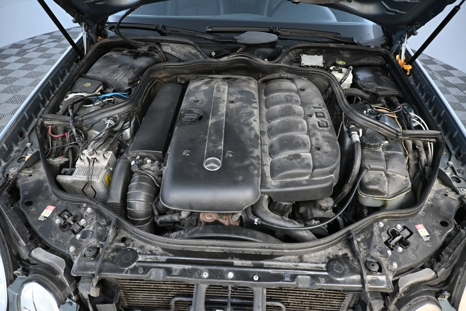 Car Image - 3xfbozqnKlU0rprmJzFORn